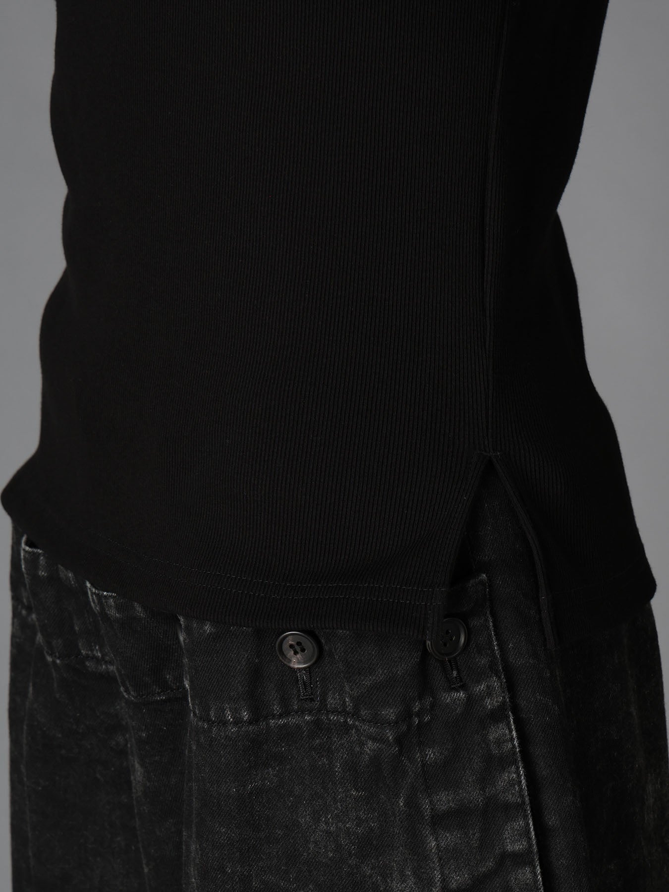 C/ RIB SLIT CHEST LONG SLEEVE T