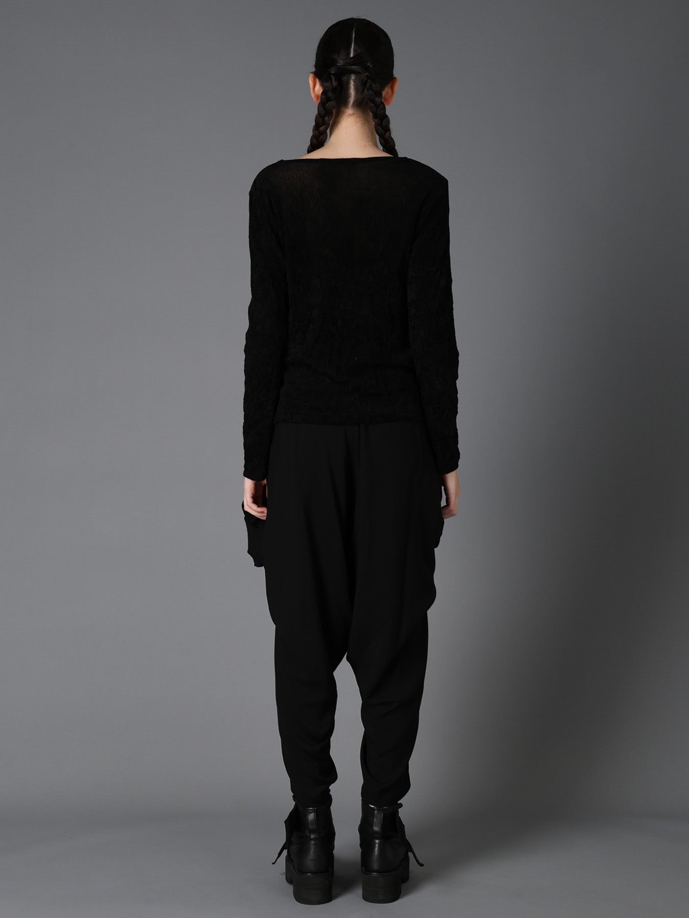 FLOCKED TULLE SLIT CHEST LONG SLEEVE T