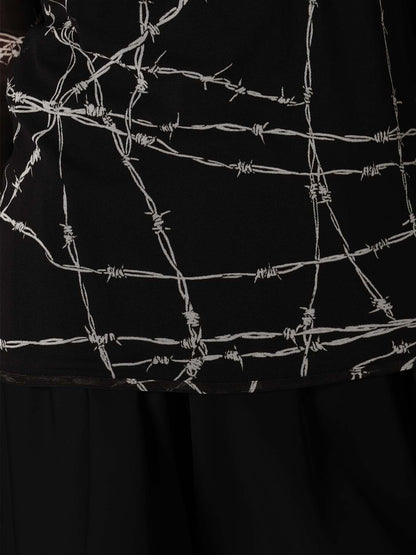 BARBED WIRE PRINT TURTLE NECK T