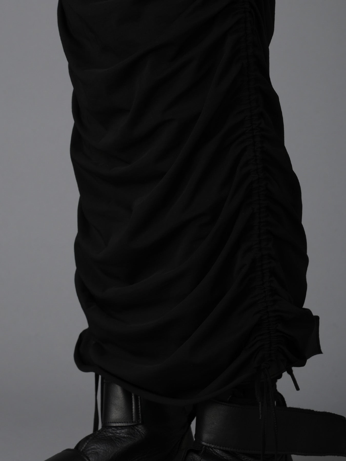 BIAS JERSEY GATHERED LAYERED SKIRT