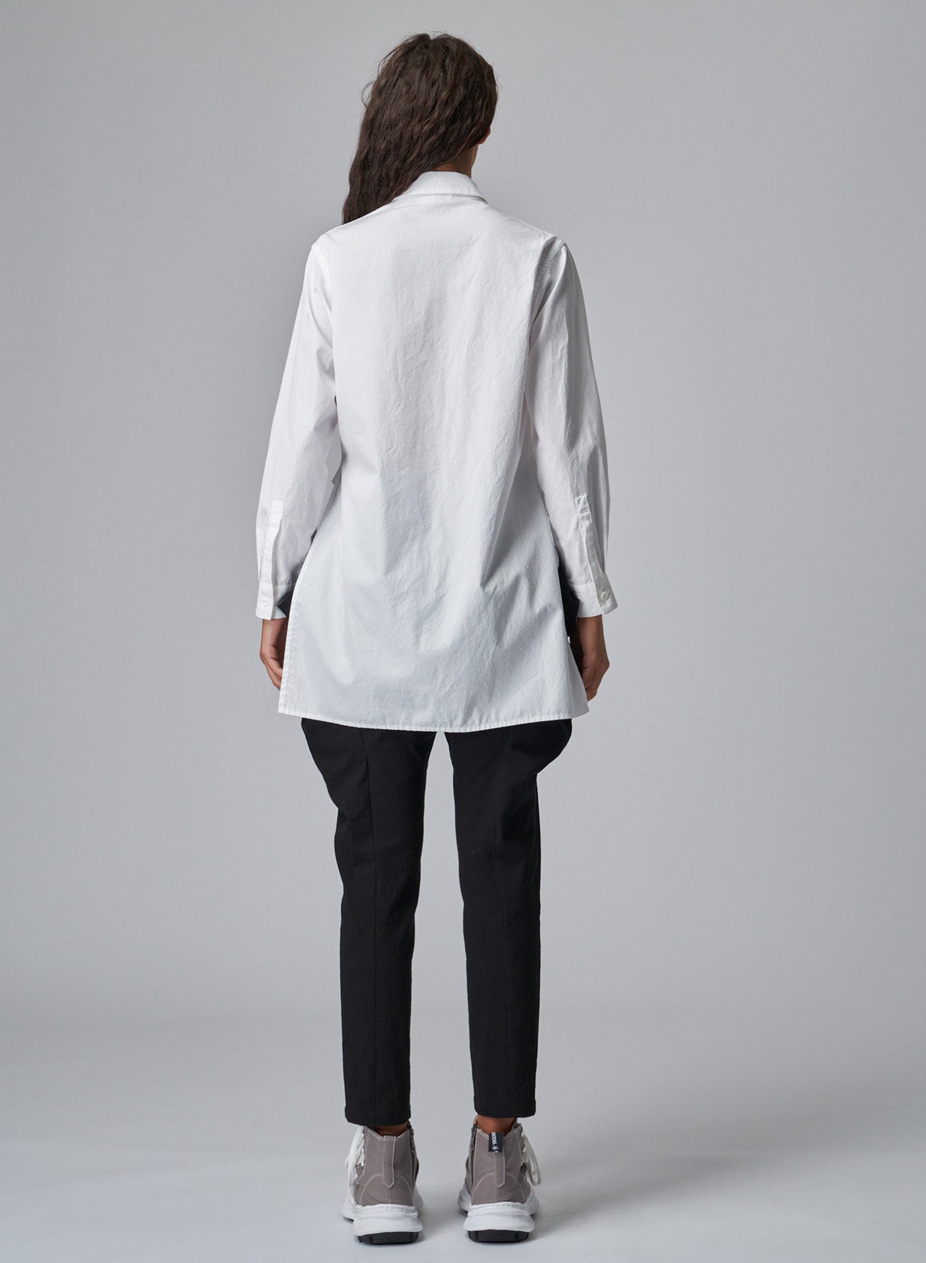 COTTON BROADCLOTH SHIRT WITH ROUND FRONT HEM