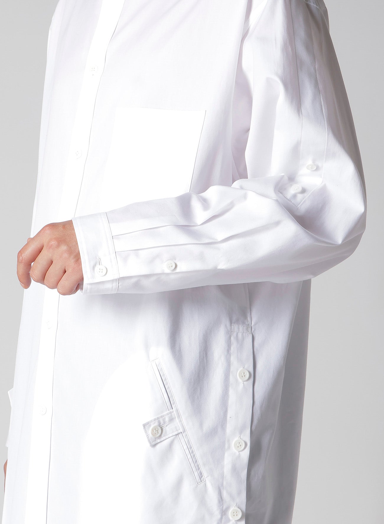 100/2 BROAD SHIRT WITH TAB DETAIL