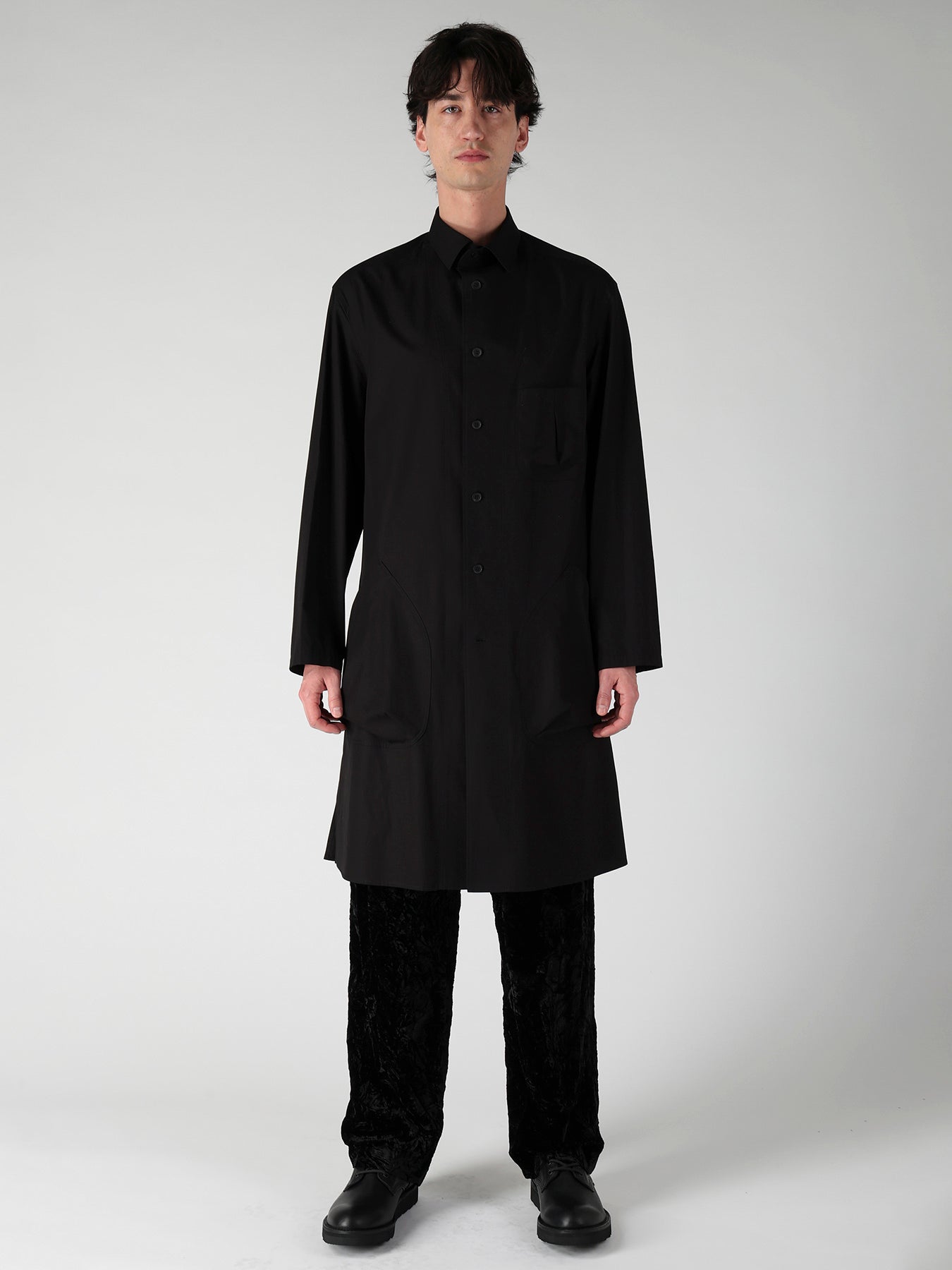 FRONT-POCKET LONG SHIRT