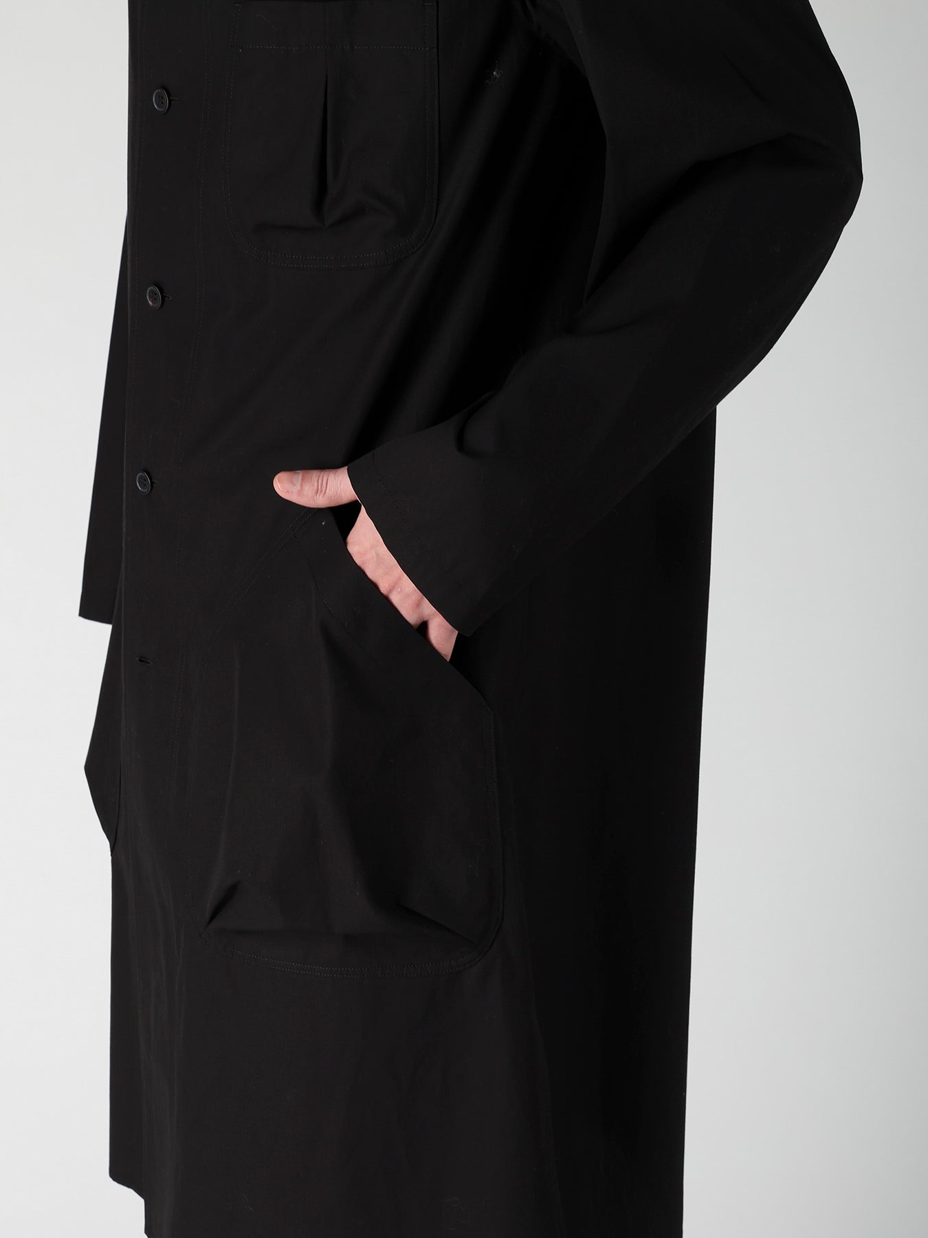 FRONT-POCKET LONG SHIRT