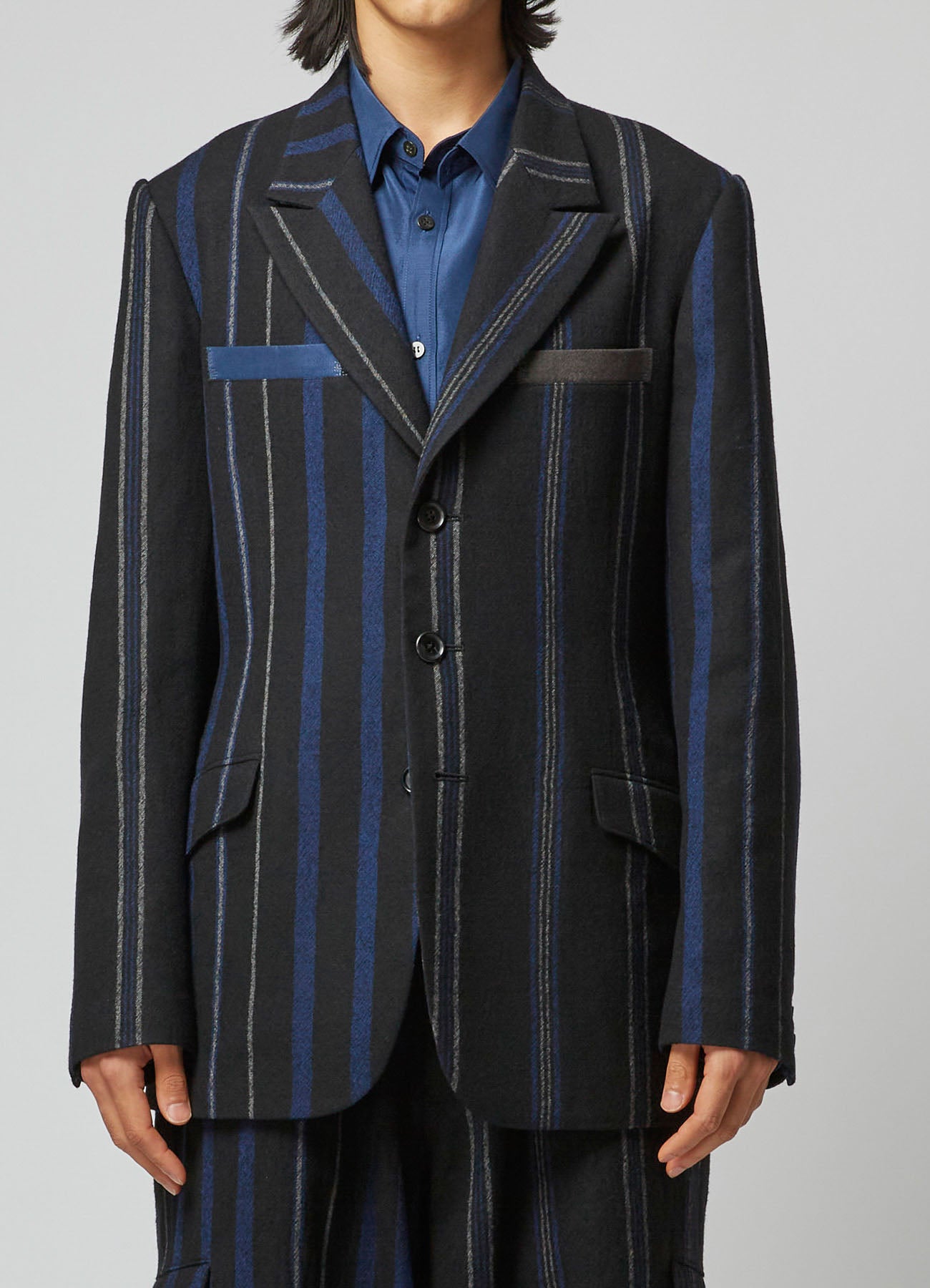 STRIPED PATTERN JACKET WITH COLOR SCHEME