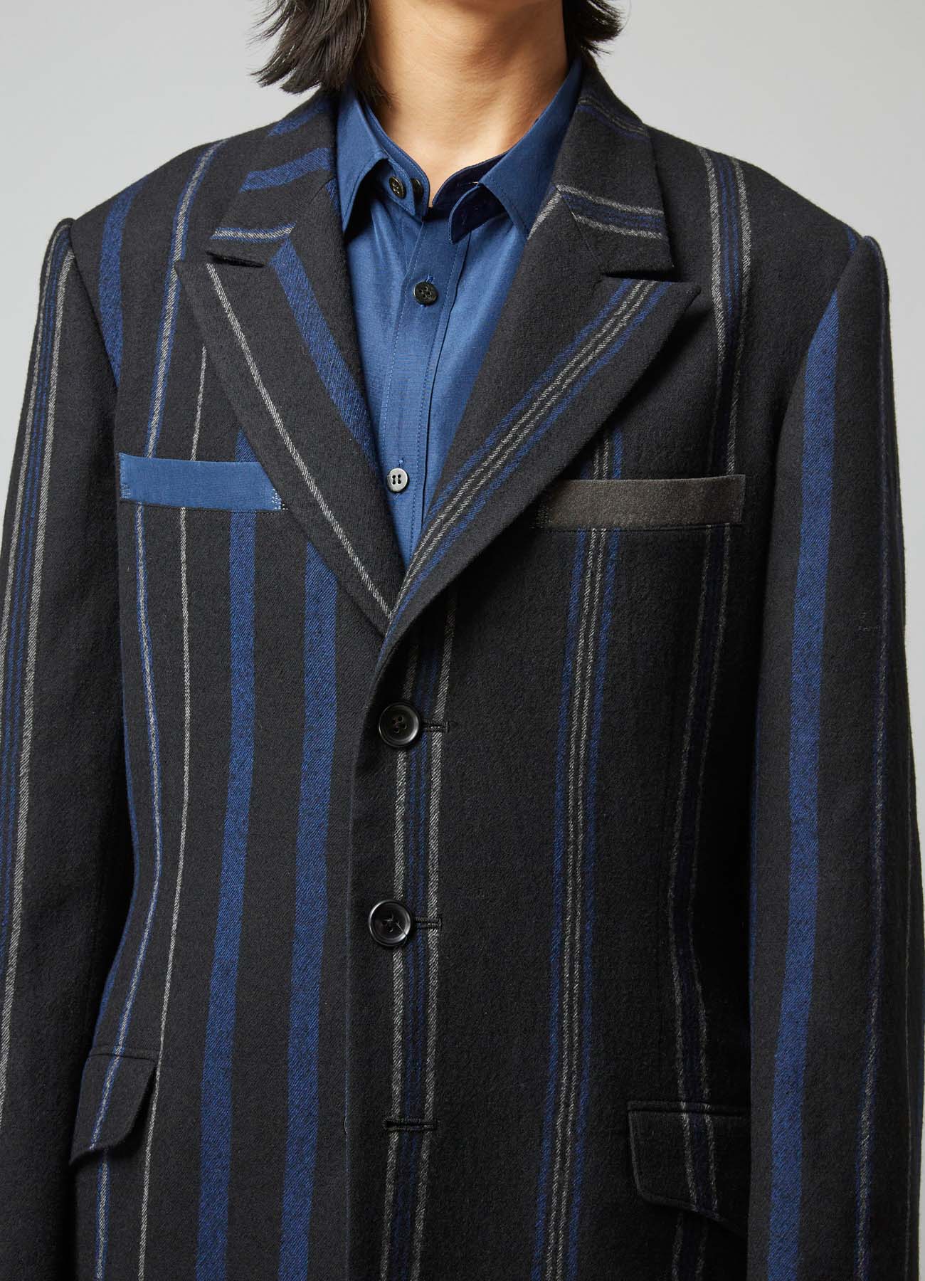 STRIPED PATTERN JACKET WITH COLOR SCHEME