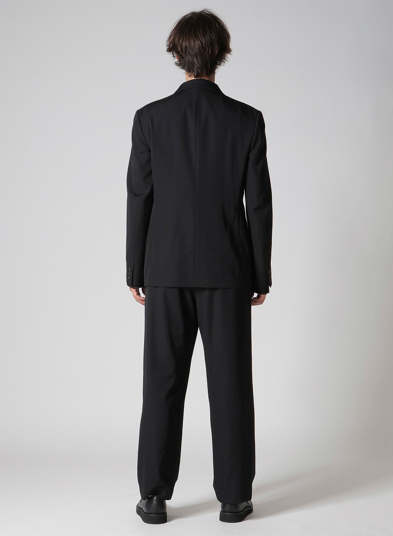 WOOL GABARDINE PEACKED LAPEL 2-BUTTON JACKET