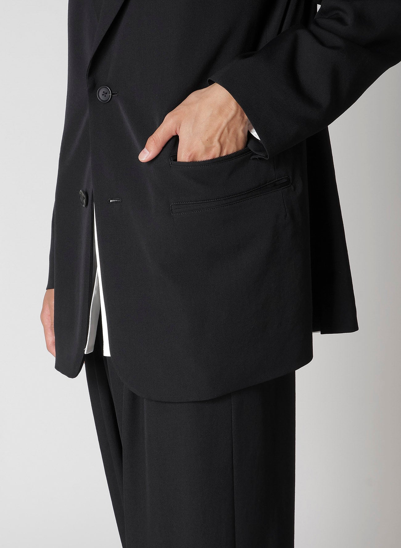 WOOL GABARDINE LEFT AND RIGHT CHANGE POCKET JACKET – THE SHOP
