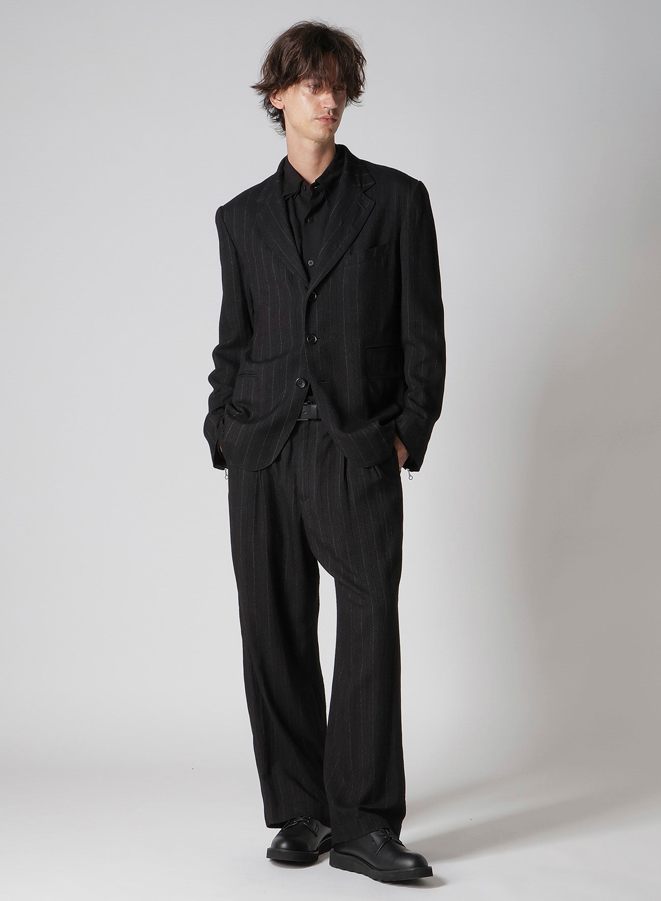 ZIP OPENED CUFF 3-BUTTON JACKET