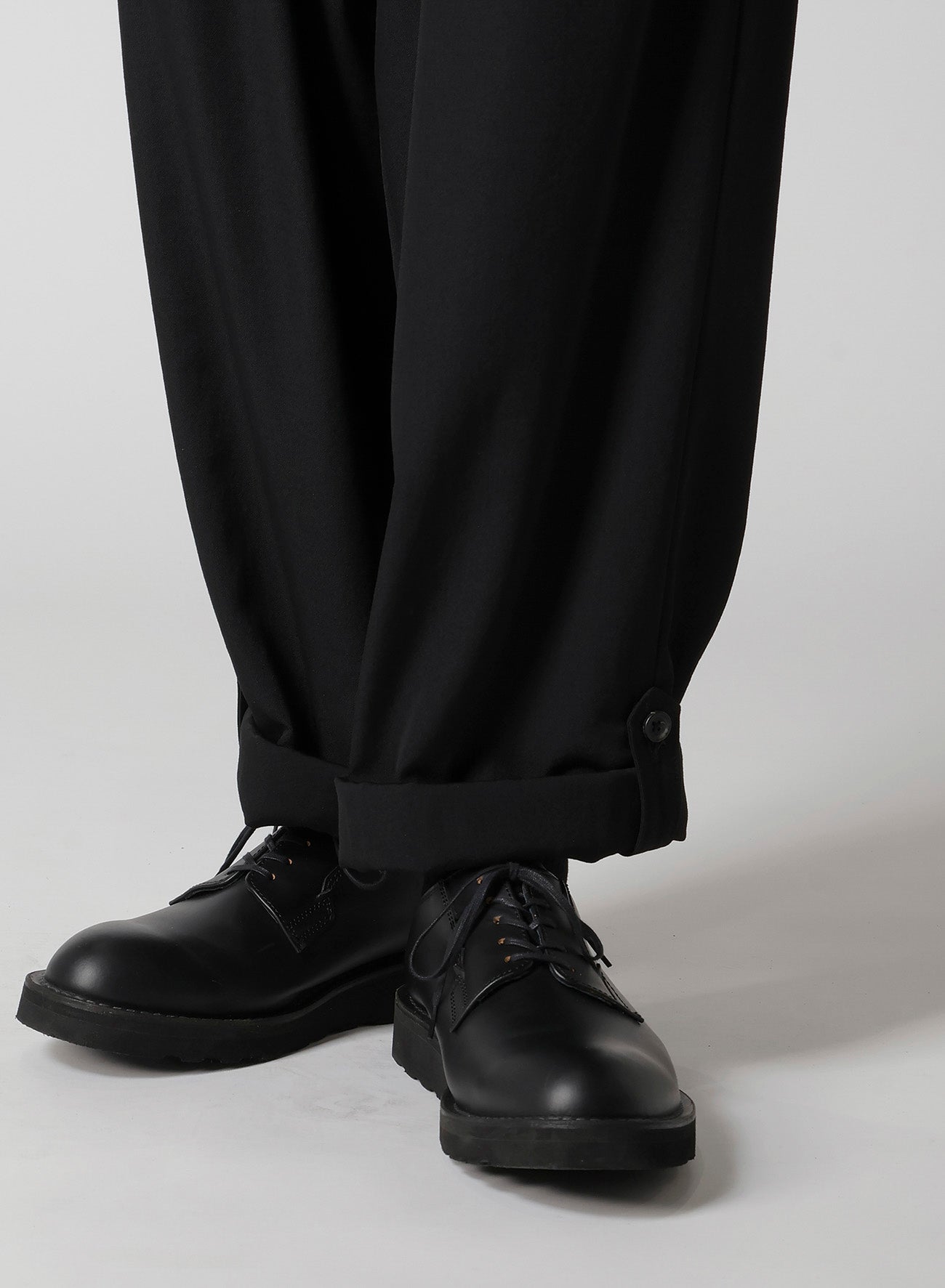 WOOL GABARDINE HEM TAB PANTS