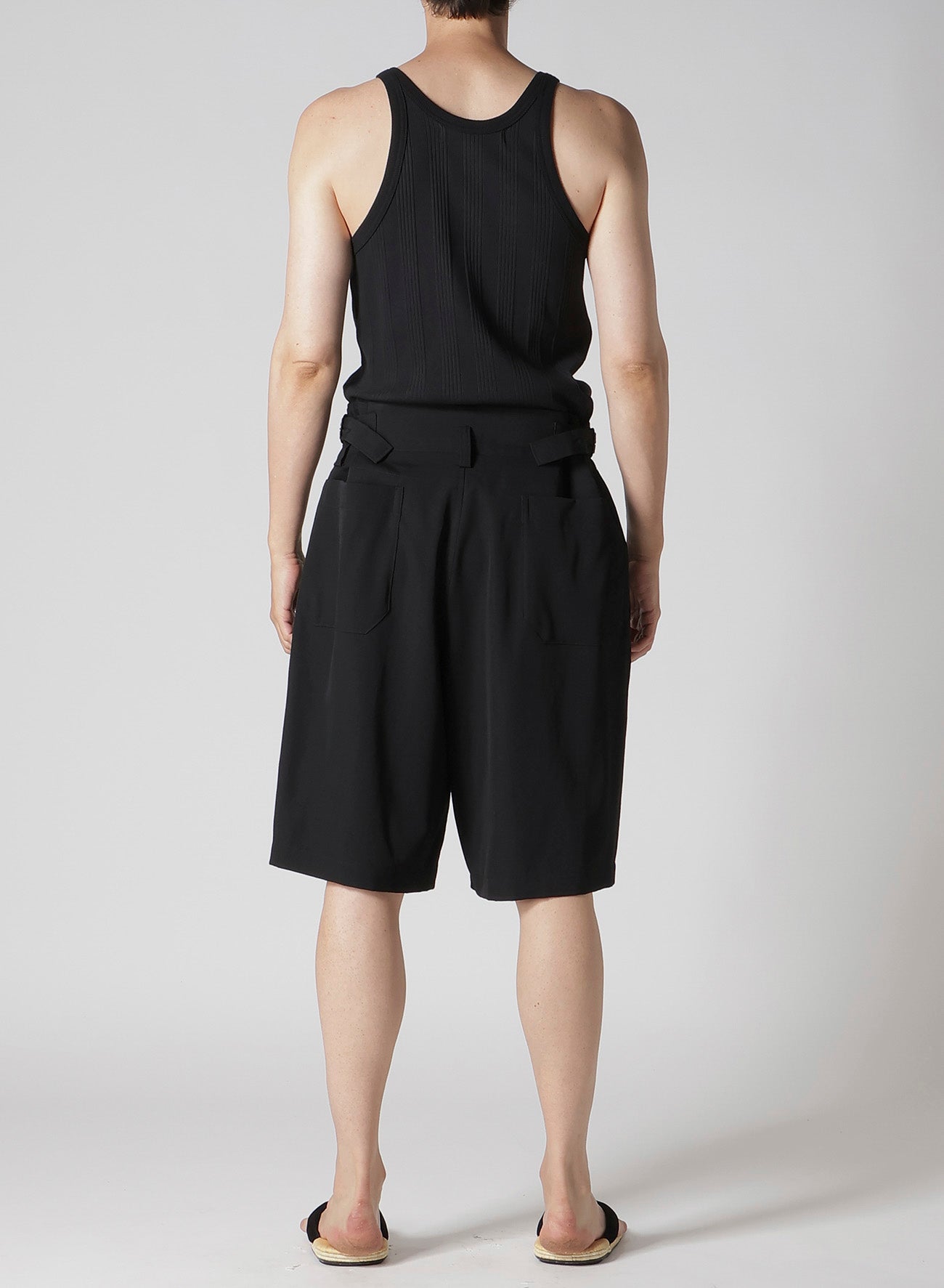 WOOL GABARDINE SHORT PANTS