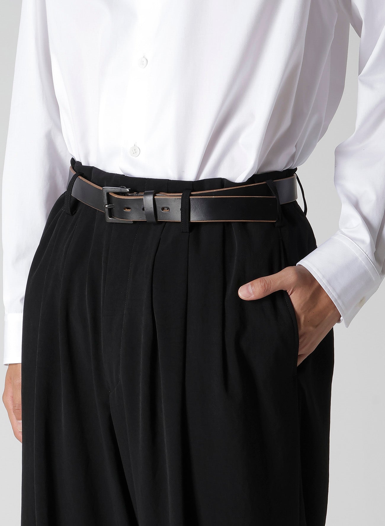 TA TUXEDO 6 TUCK PANTS