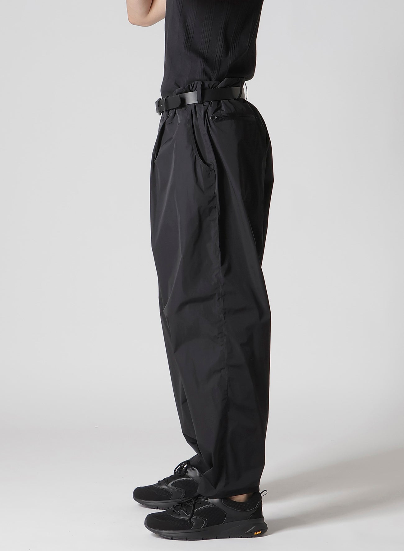 nylon pants BLACK(ニートと居候とたかさき) ニートと居候とたかさき × Quick Japan – QJストア