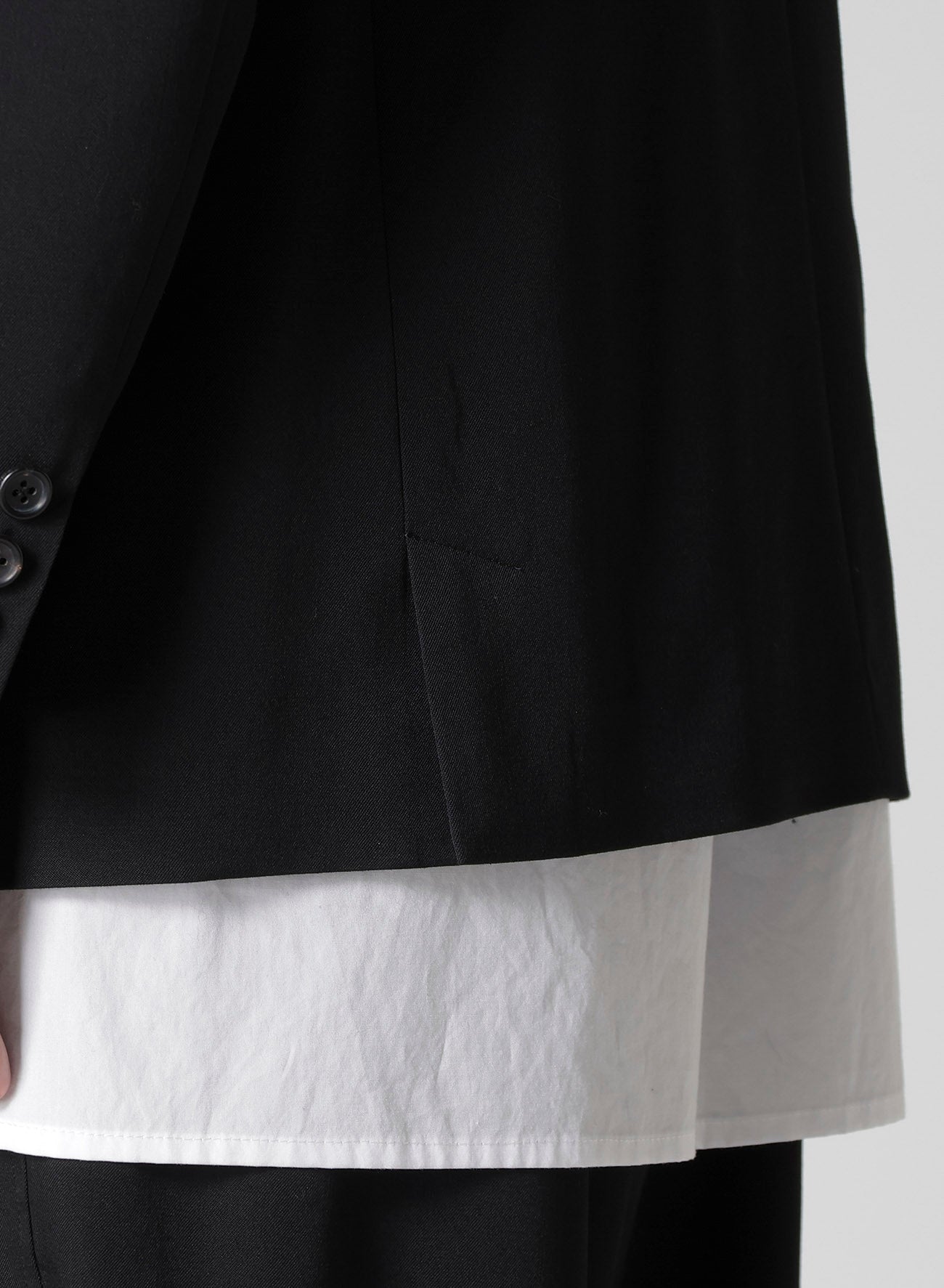 WOOL GABARDINE JACKET WITH A RIGHT LAPEL TAB