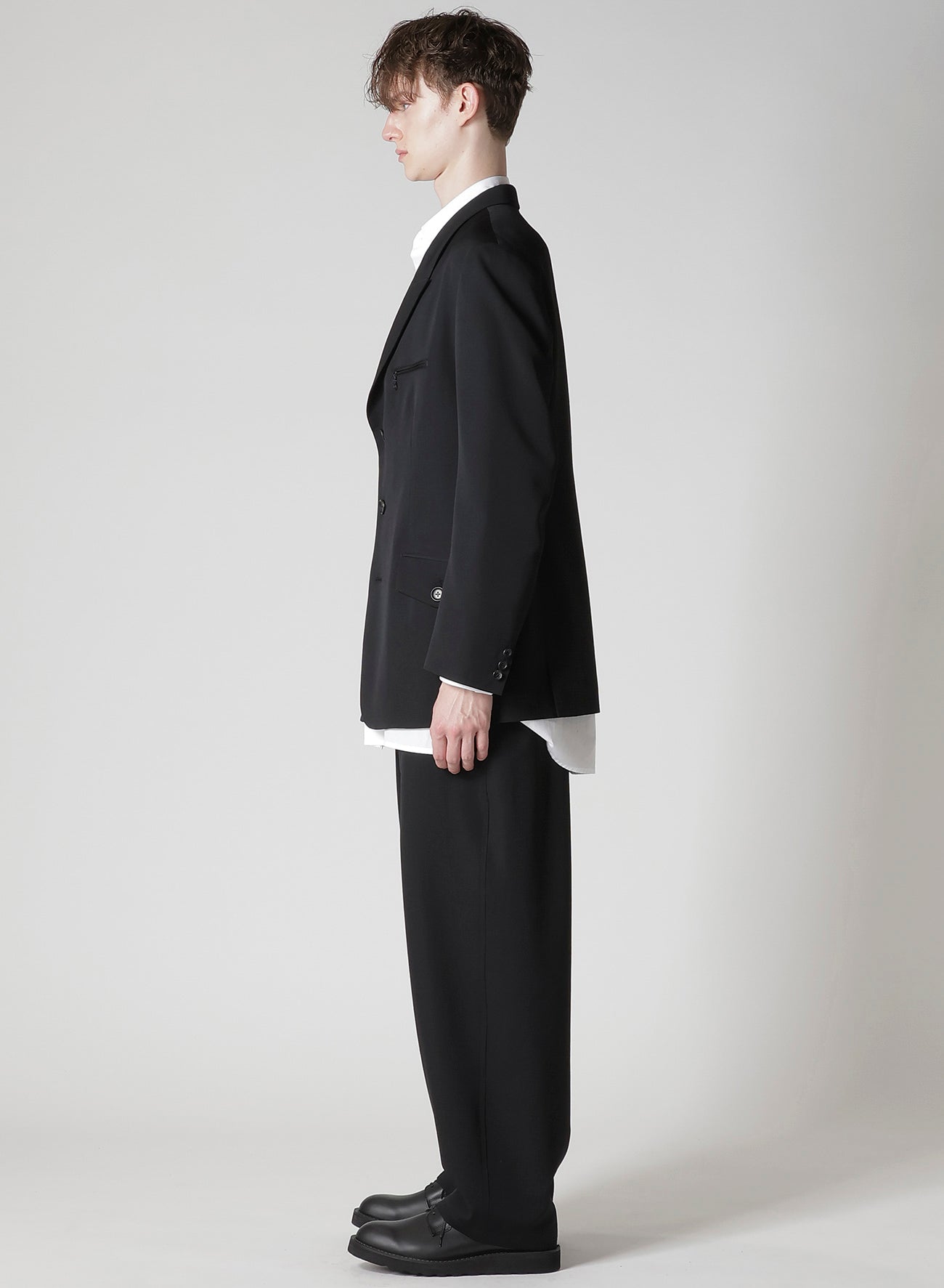 WOOL GABARDINE JACKET WITH A RIGHT LAPEL TAB