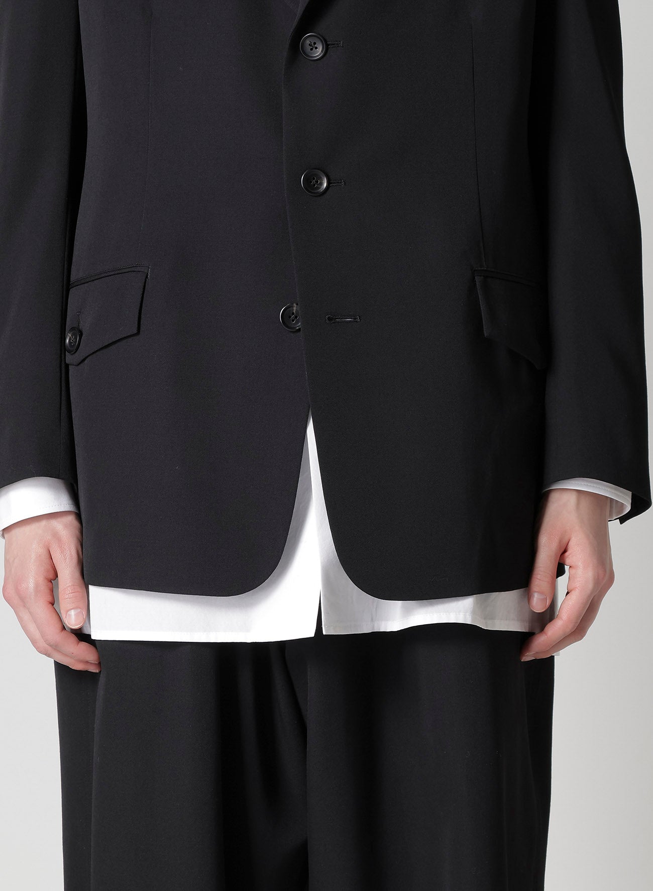 WOOL GABARDINE JACKET WITH A RIGHT LAPEL TAB