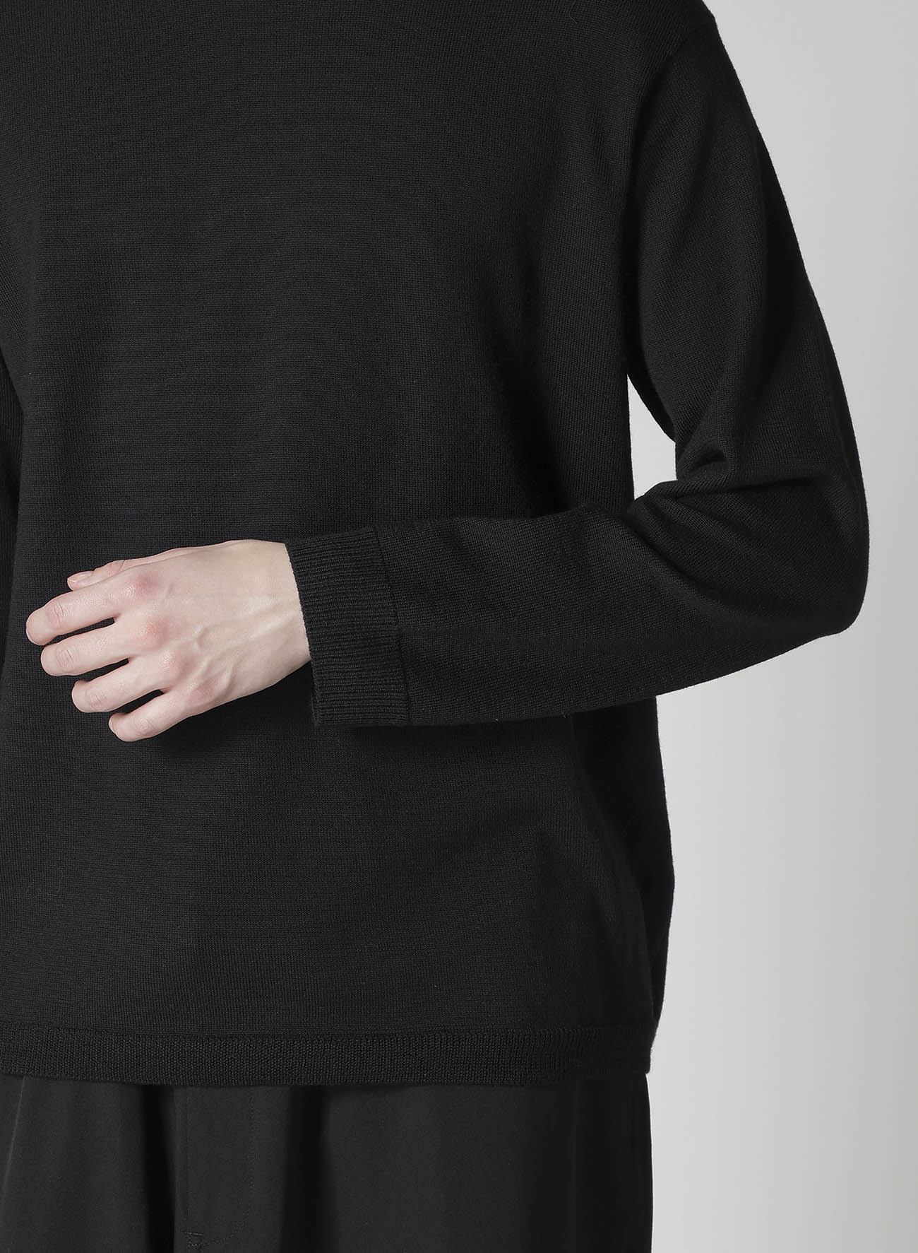 12G1P PLAIN STITCH ROUND NECK PULLOVER