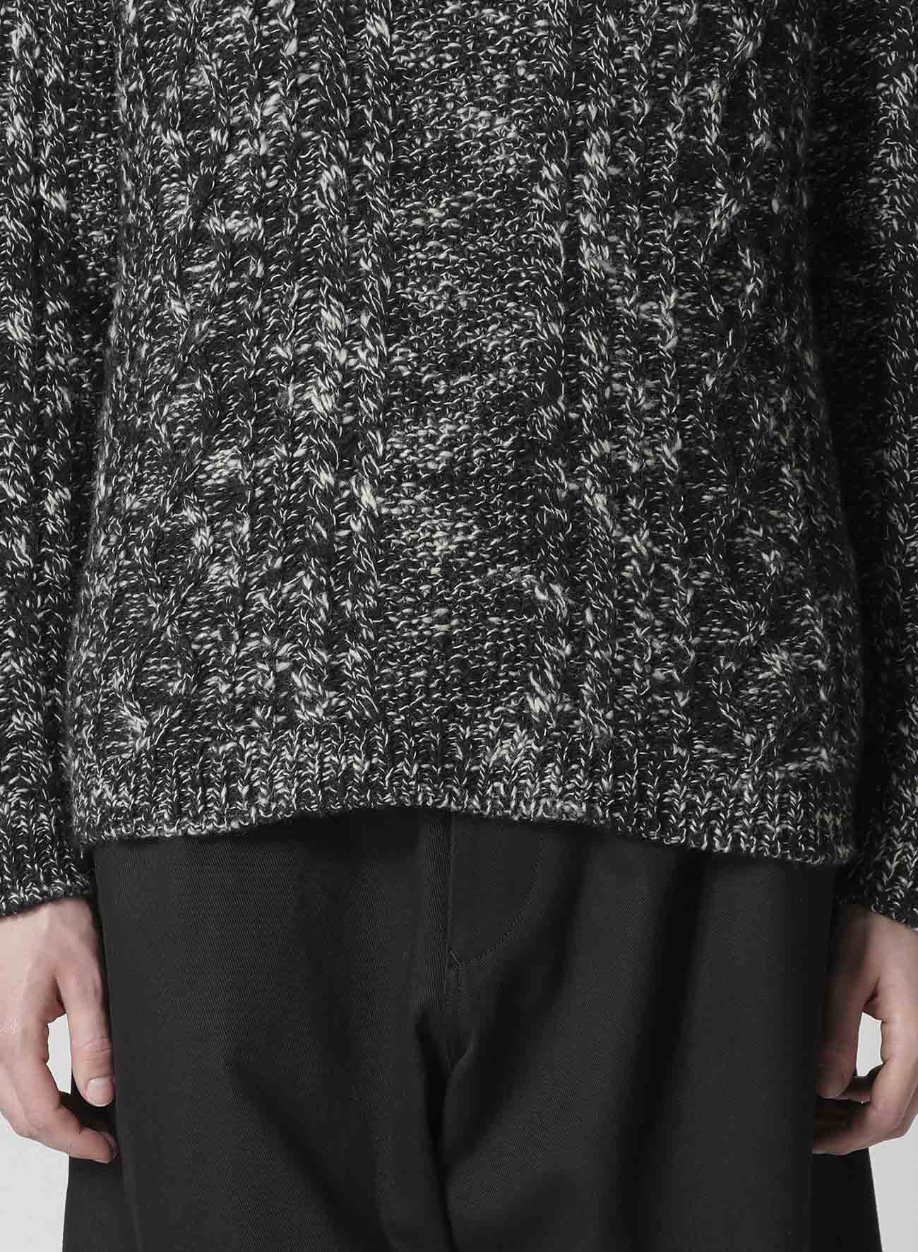 ARAN KNIT ROUND NECK PULLOVER