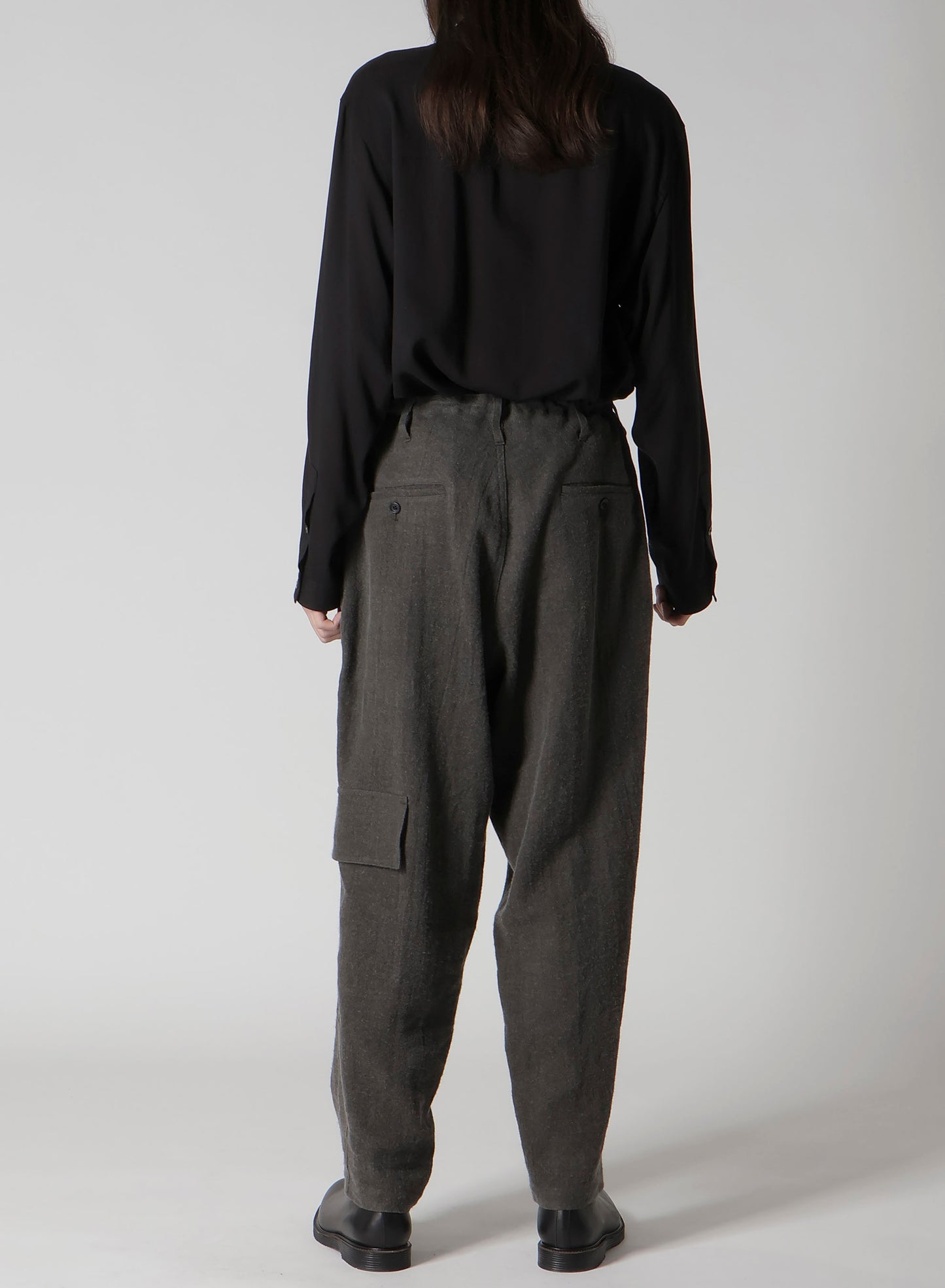 INK-DYED LINEN-WOOL VIYELLA SIDE TUCK STRING PANTS