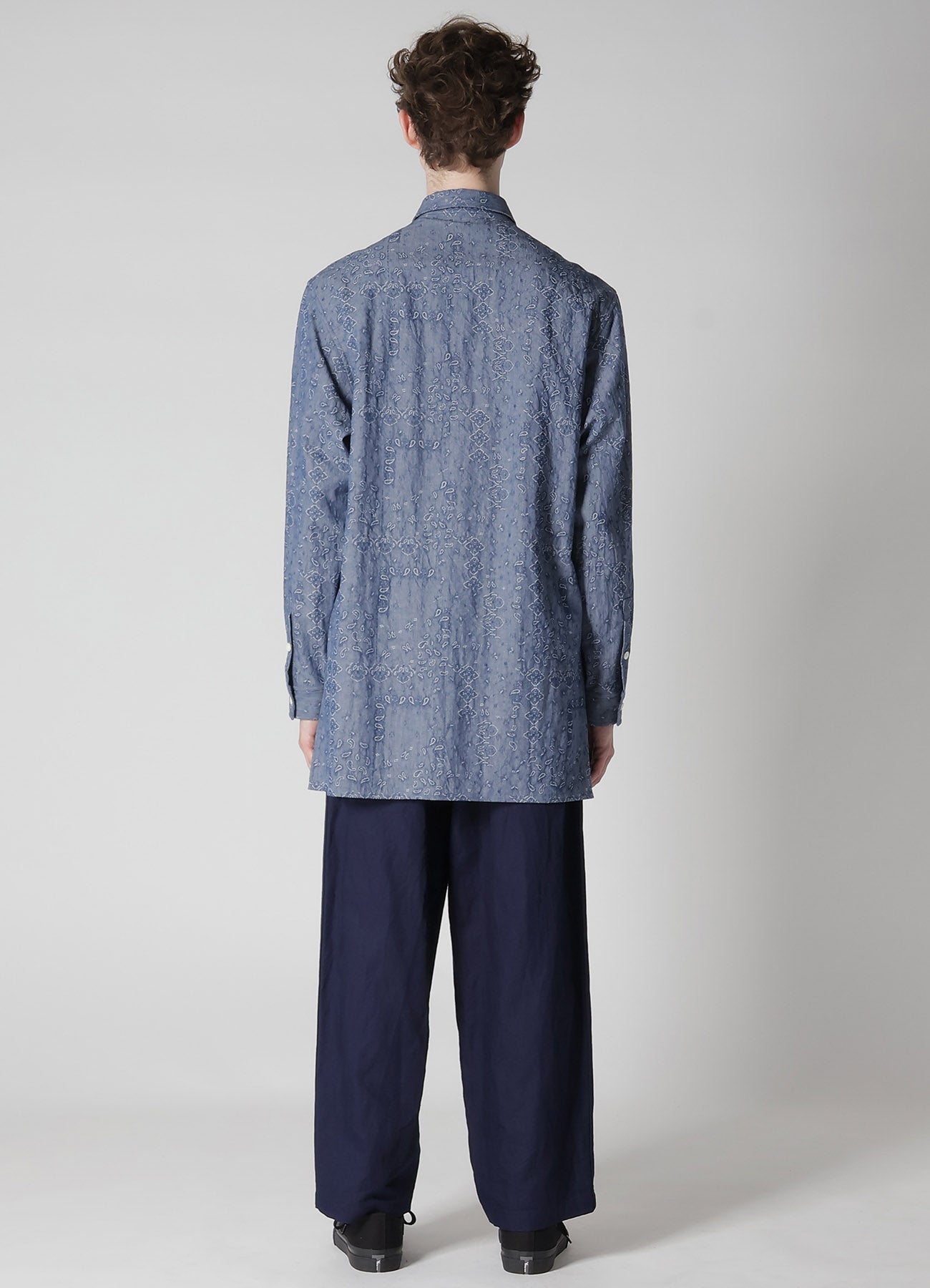 DUNGAREE JACQUARD PATTERN SHIRT WITH TUCK COLLAR