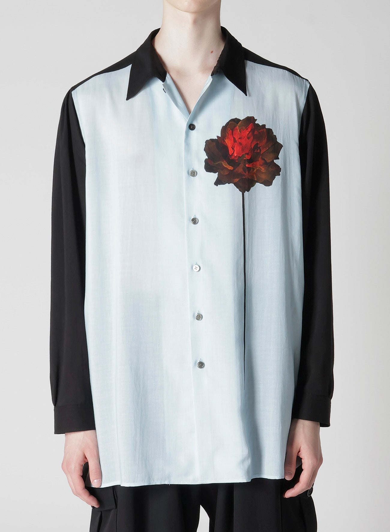 CELLULOSE LAWN SHIRT WITH ONE RED FLOWER