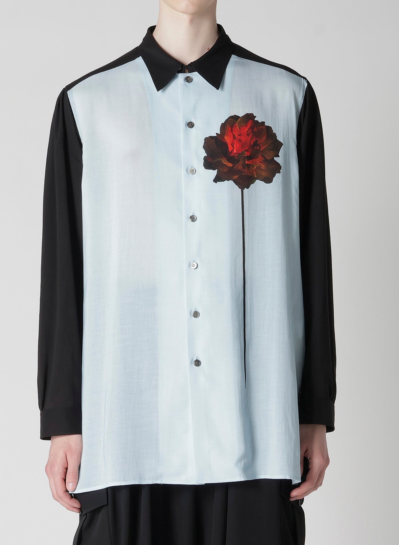 CELLULOSE LAWN SHIRT WITH ONE RED FLOWER