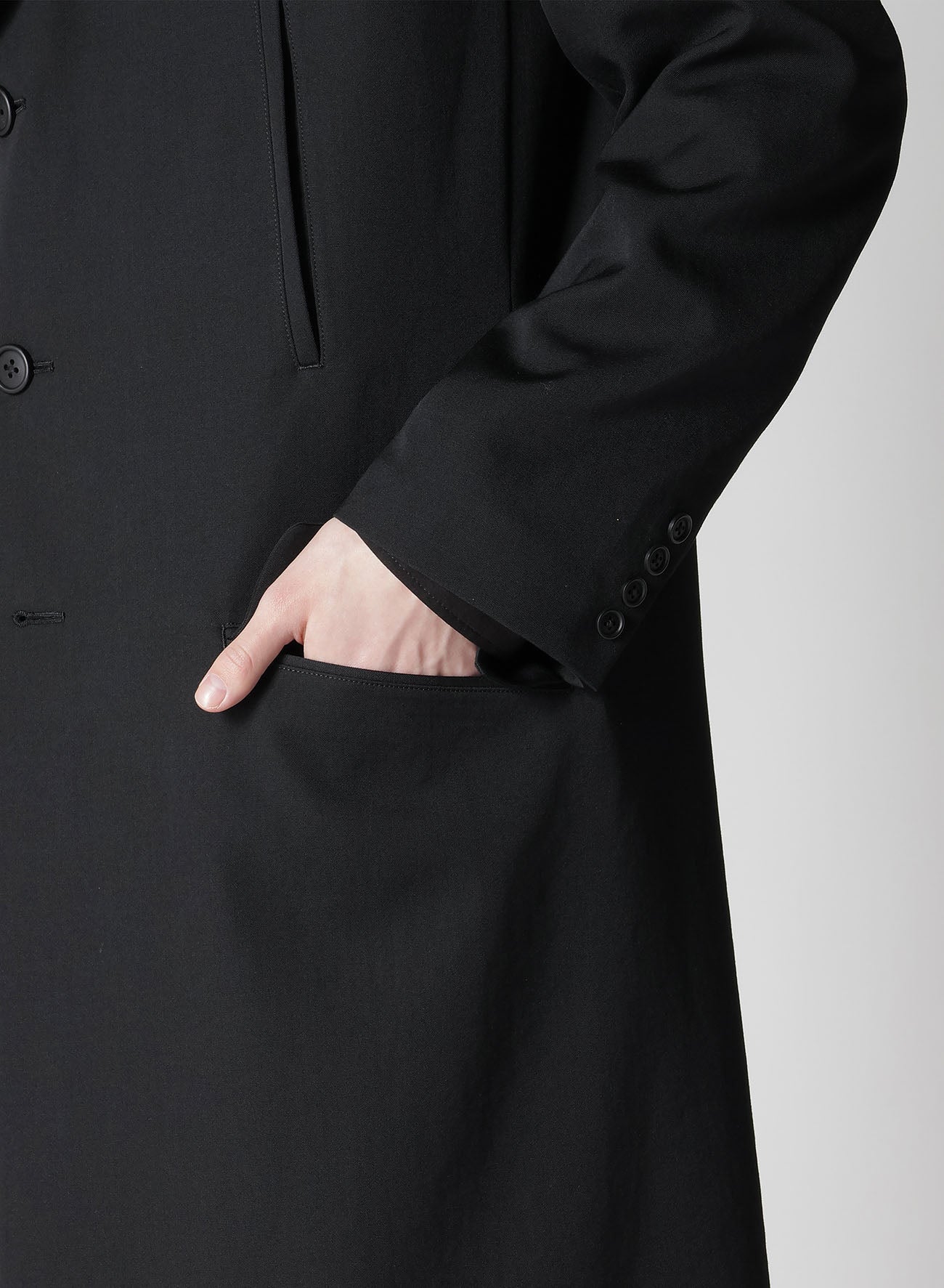 GABARDINE LAPEL BUCKLE TAB JACKET