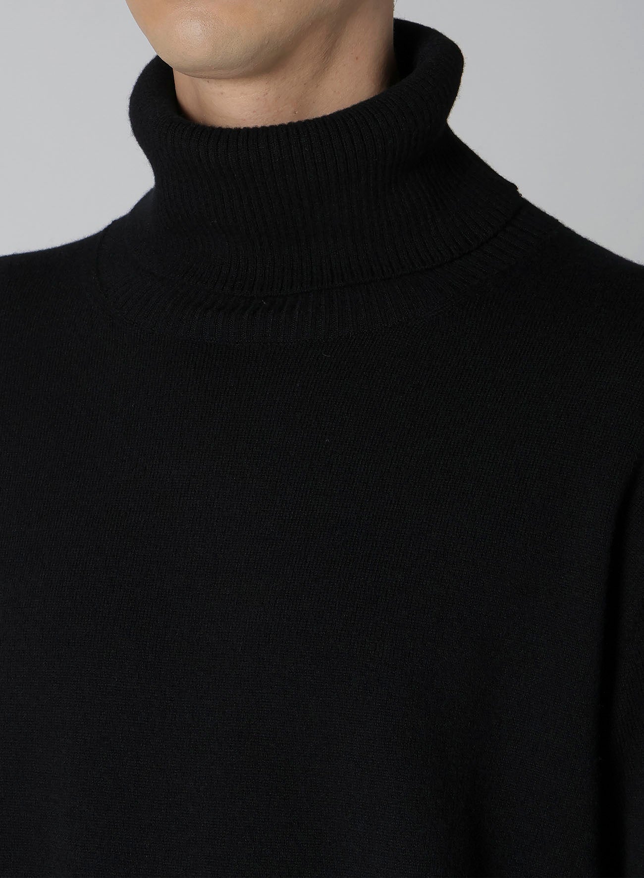 TURTLE NECK INTARSIA KNIT WITH "Y's for men" LOGO