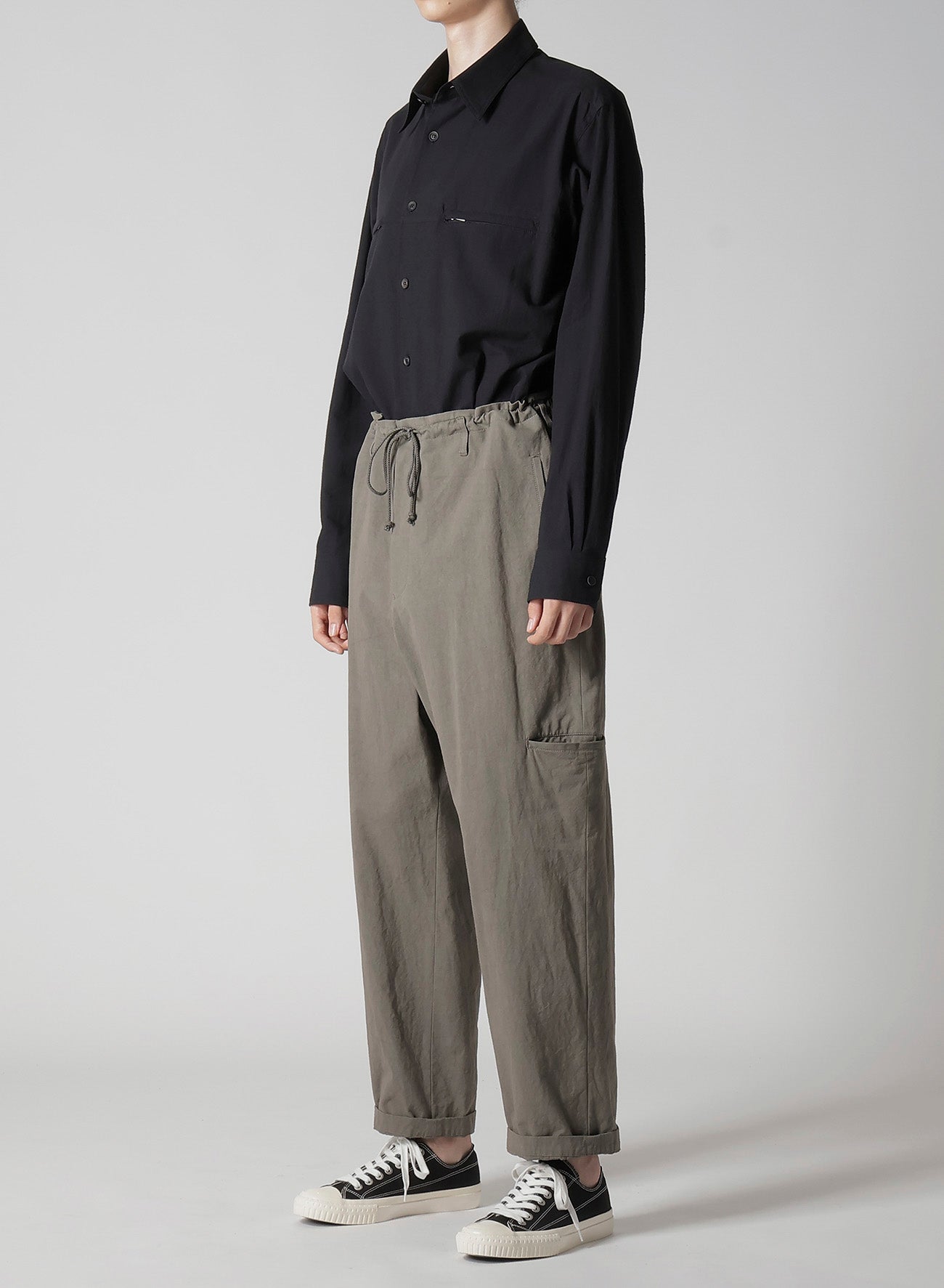 【1/11 10:00(JST) Release】COTTON POPLIN PANTS WITH RIGHT AND LEFT LEG POCKETS