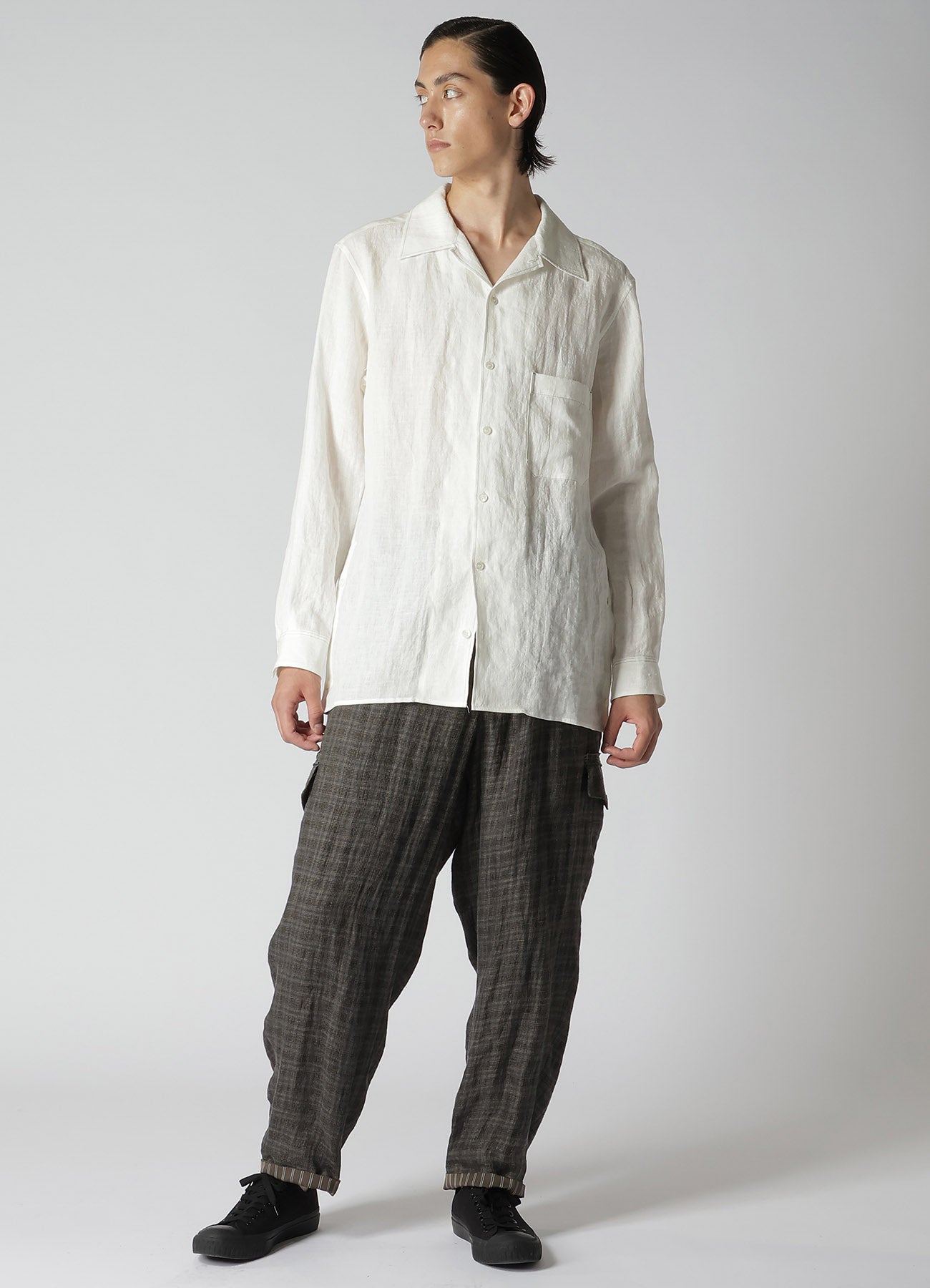 WHITE 60 LINEN LAWN SHIRT WITH OPEN COLLAR AND COLOR COMBI STITCH