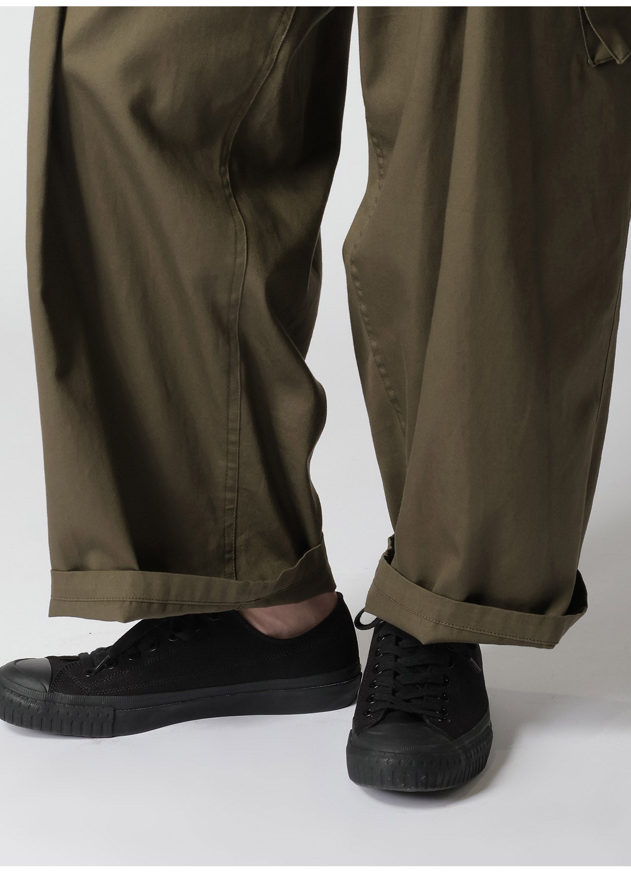 KHAKI KATSURAGI WORK PANTS WITH 12-TUCKS