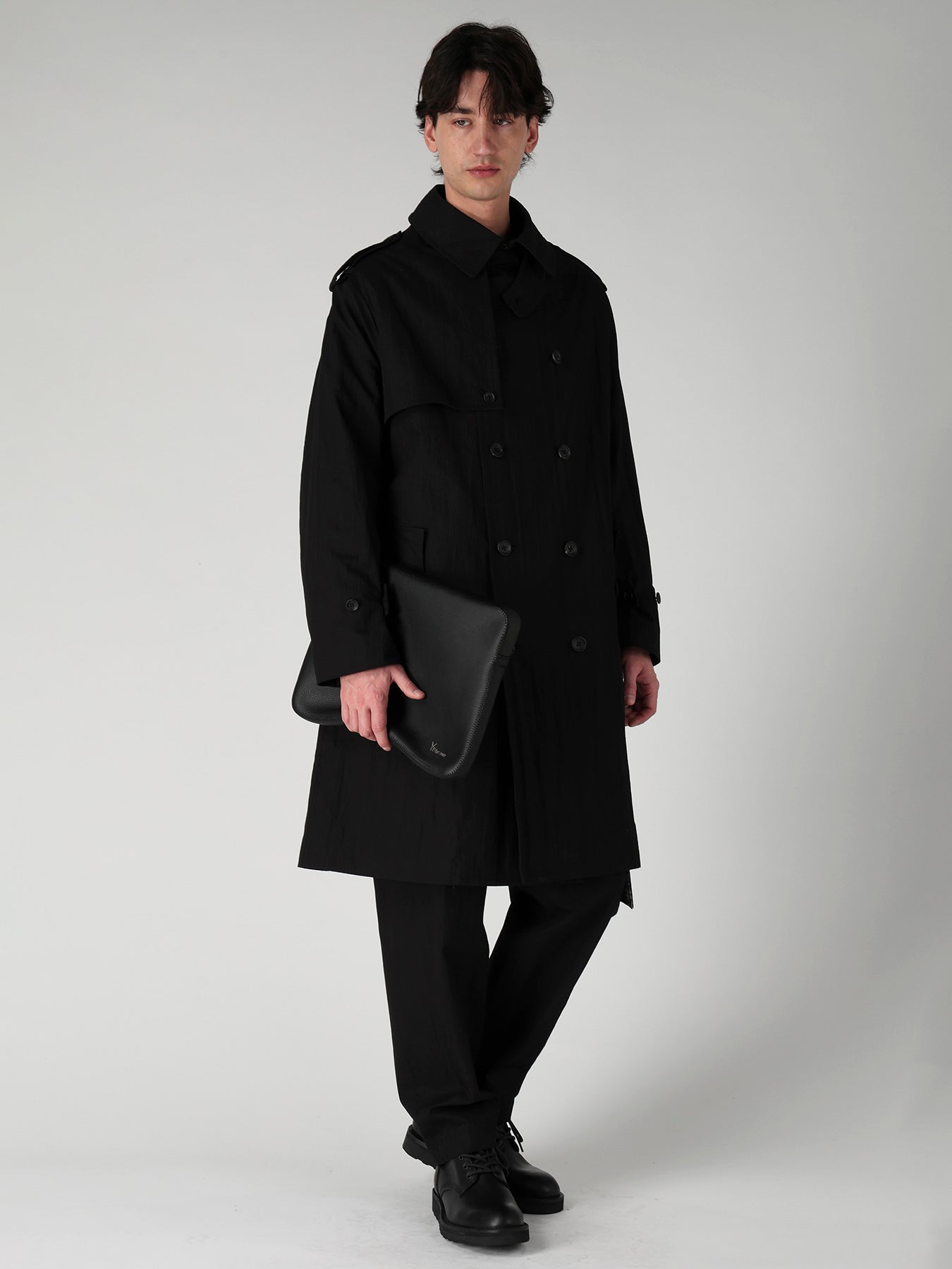 15-INCH LEATHER LAPTOP CASE