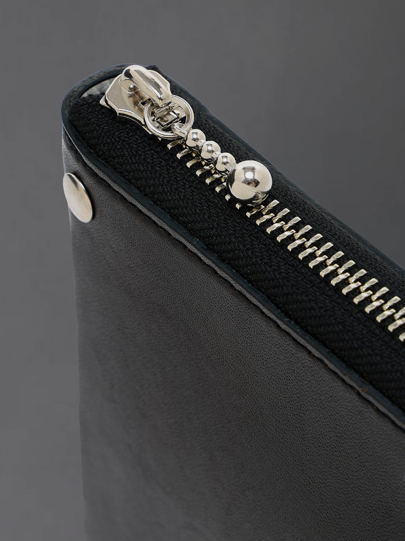 LEATHER ZIP WALLET – THE SHOP YOHJI YAMAMOTO