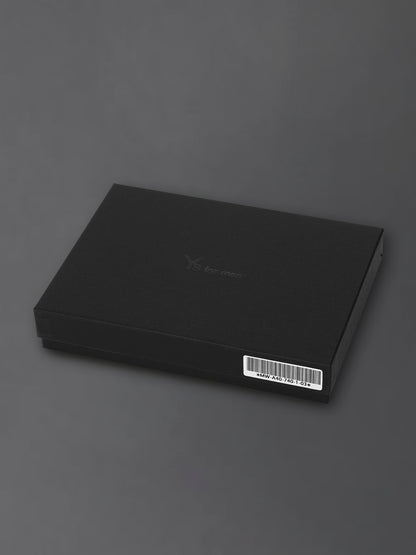 LEATHER ZIP WALLET