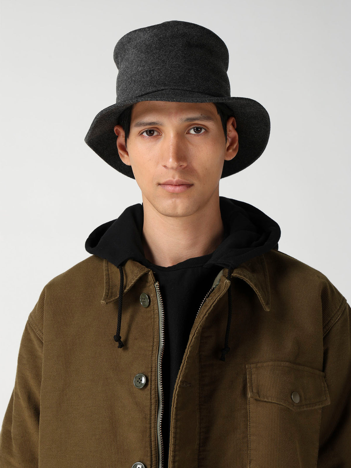 BUCKET HAT