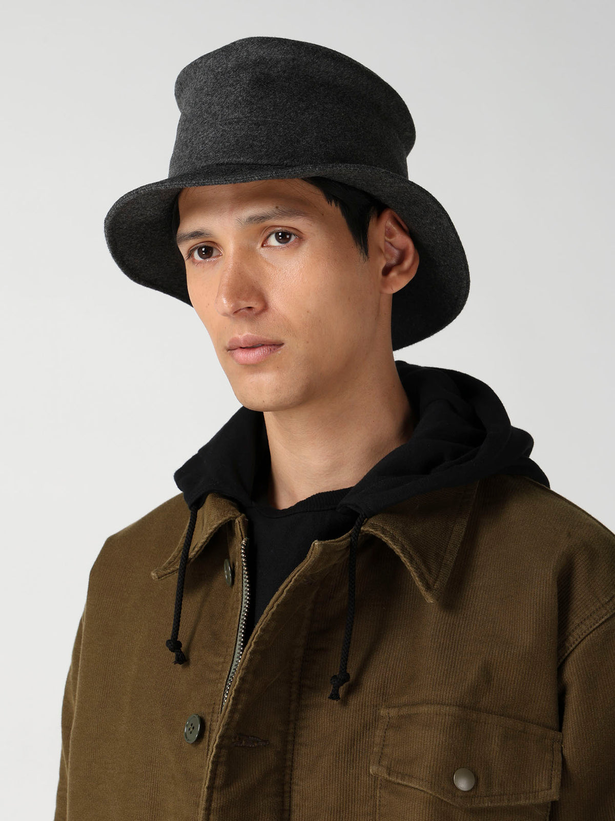 BUCKET HAT