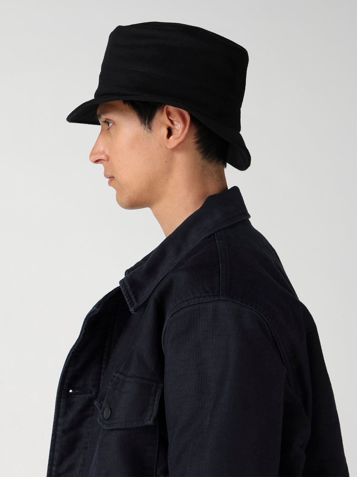 BUCKET HAT