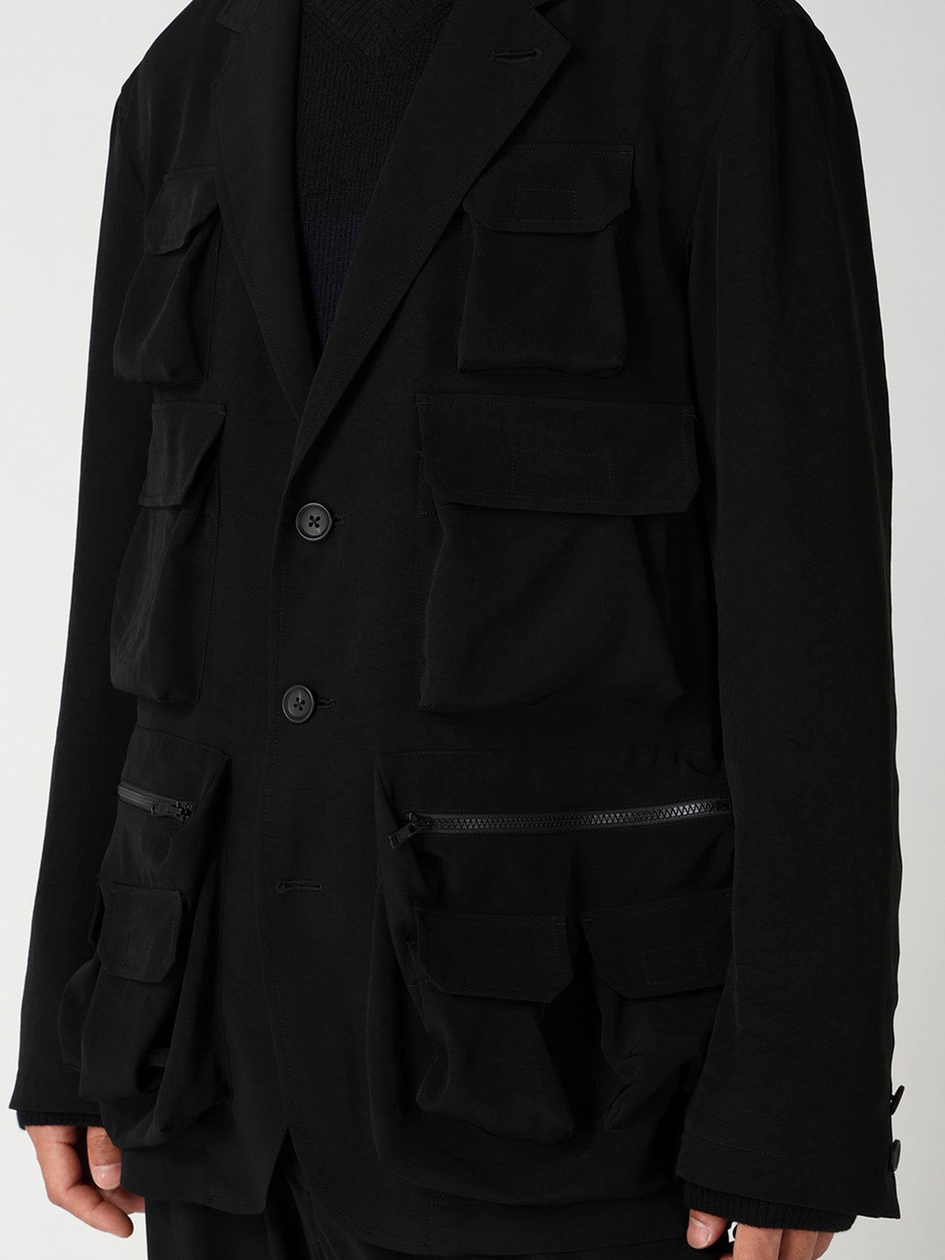 TA TUXEDO MULTI-POCKET JACKET