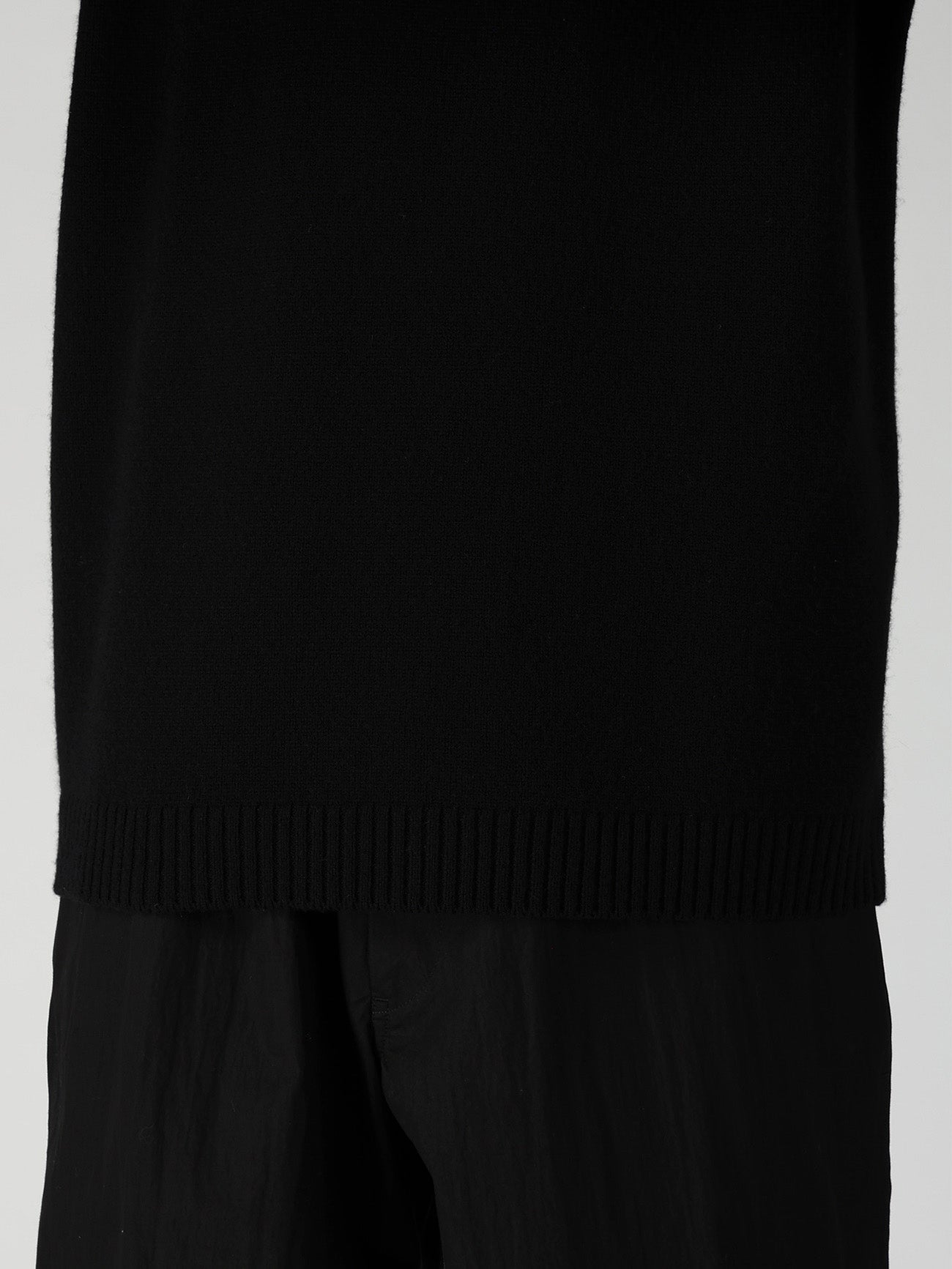 CASHMERE V-NECK PULLOVER