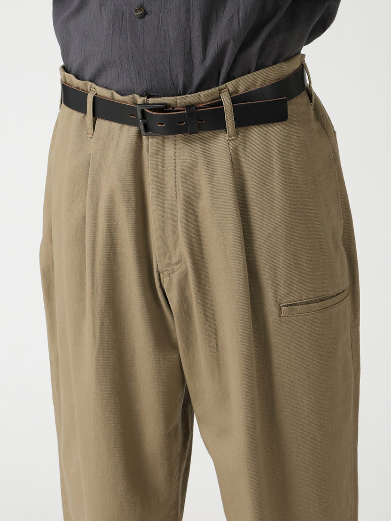 SPOTTED KATSURAGI OUTSIDE TUCK PANTS