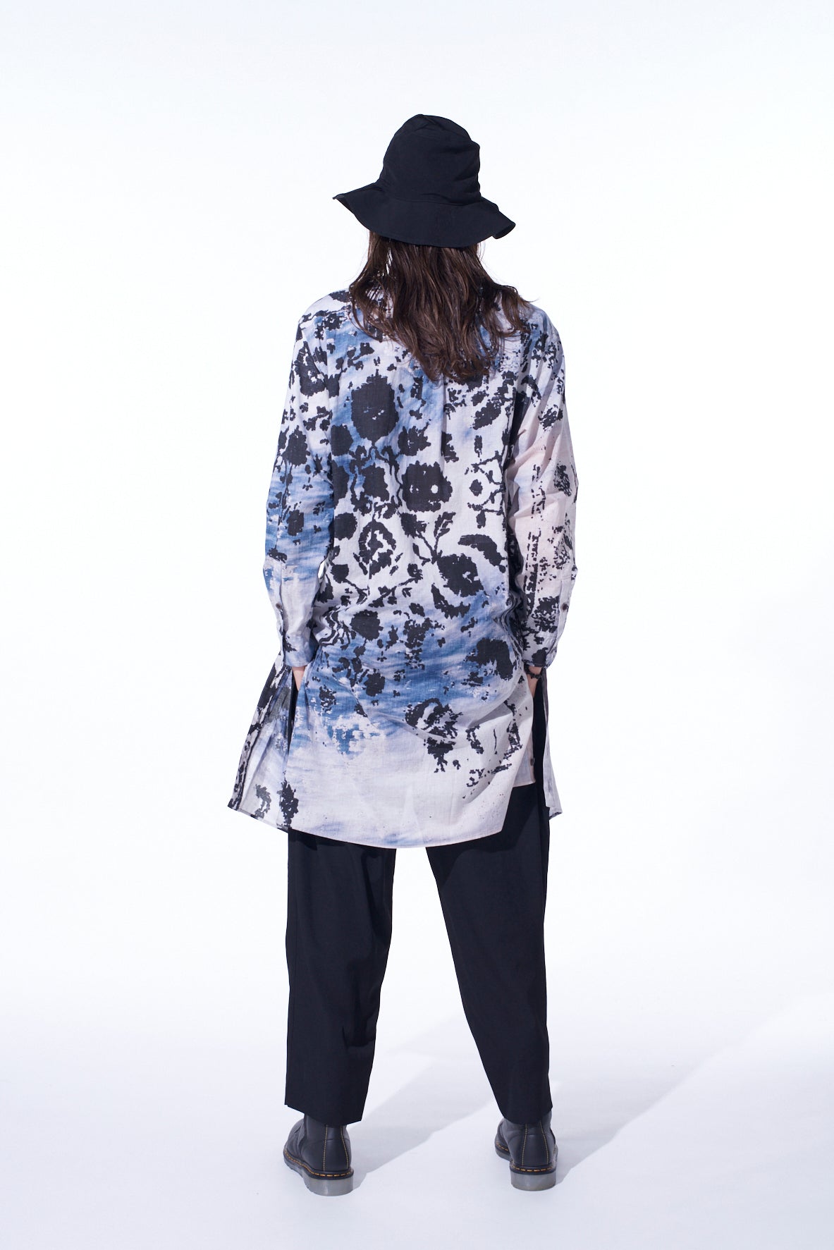 FLORAL PRINT BUTTON SLITS LONG SHIRT