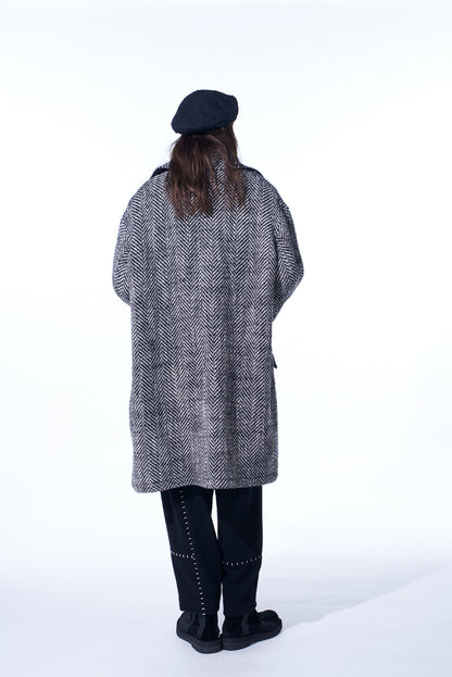 HERRINGBONE TWEED OVERSIZED SOUTIEN COLLAR COAT