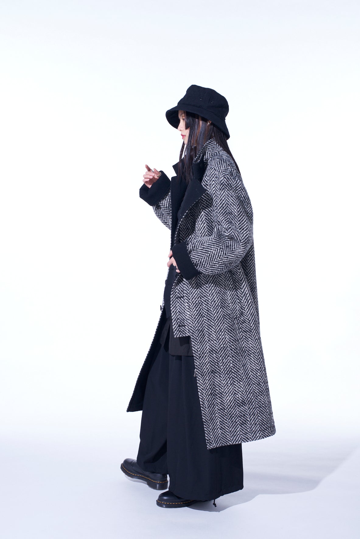 HERRINGBONE TWEED STAND COLLAR COAT