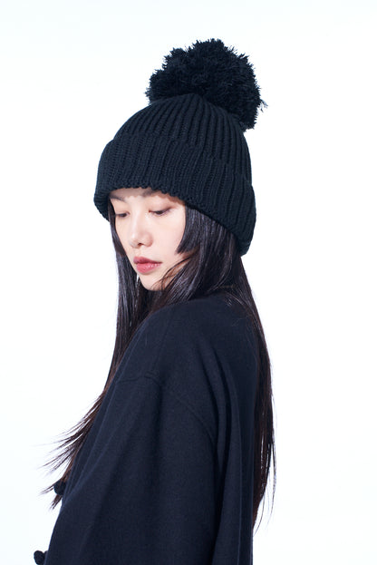 POM-POM KNIT CAP