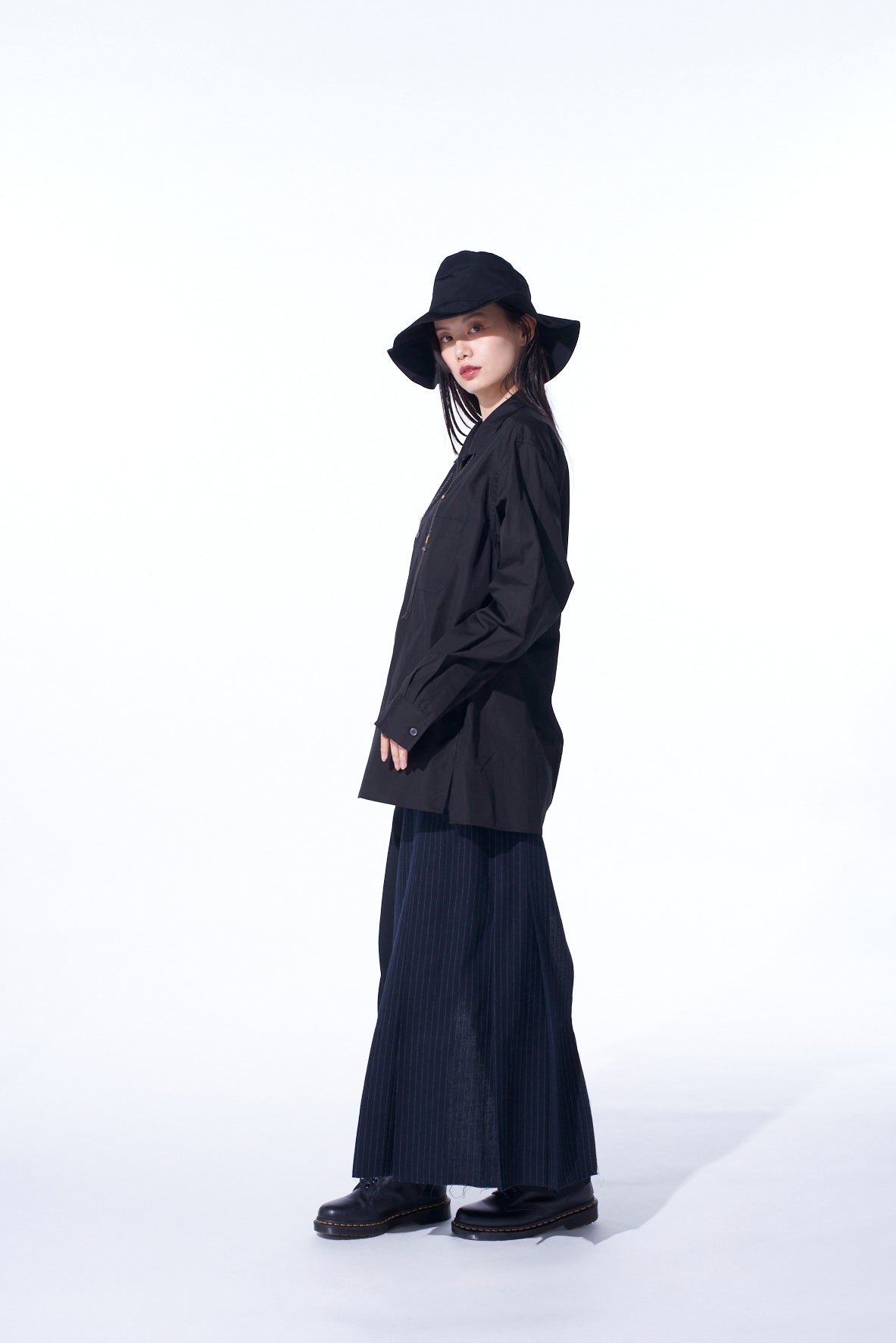 WASHER WOOL GABARDINE PLEATED WRAP PANTS