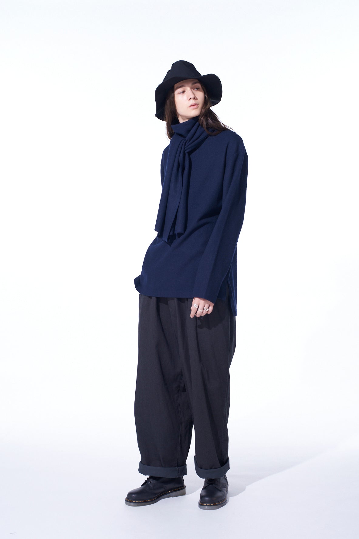 AIRY JERSEY HIGH-NECK LONG-SLEEVED T-SHIRT WITH STOLES