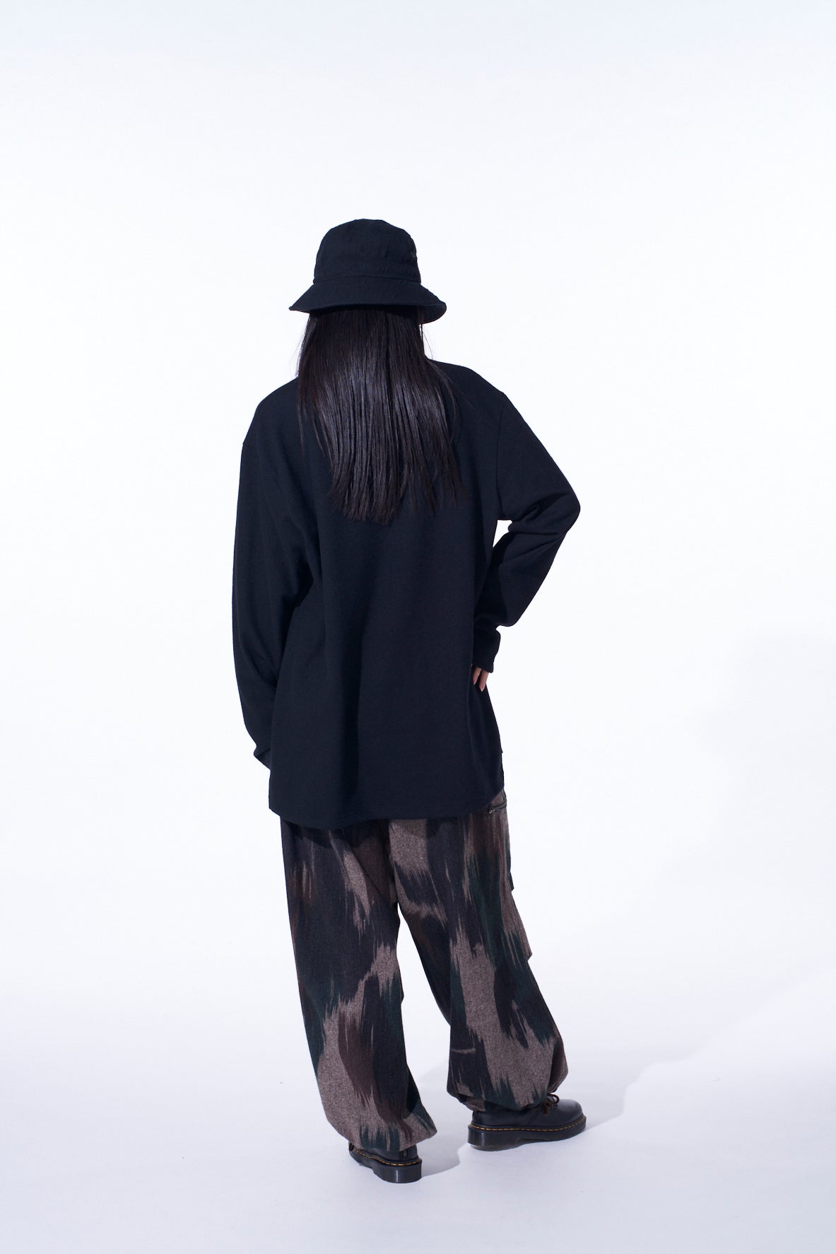 AIRY JERSEY HIGH-NECK LONG-SLEEVED T-SHIRT WITH STOLES