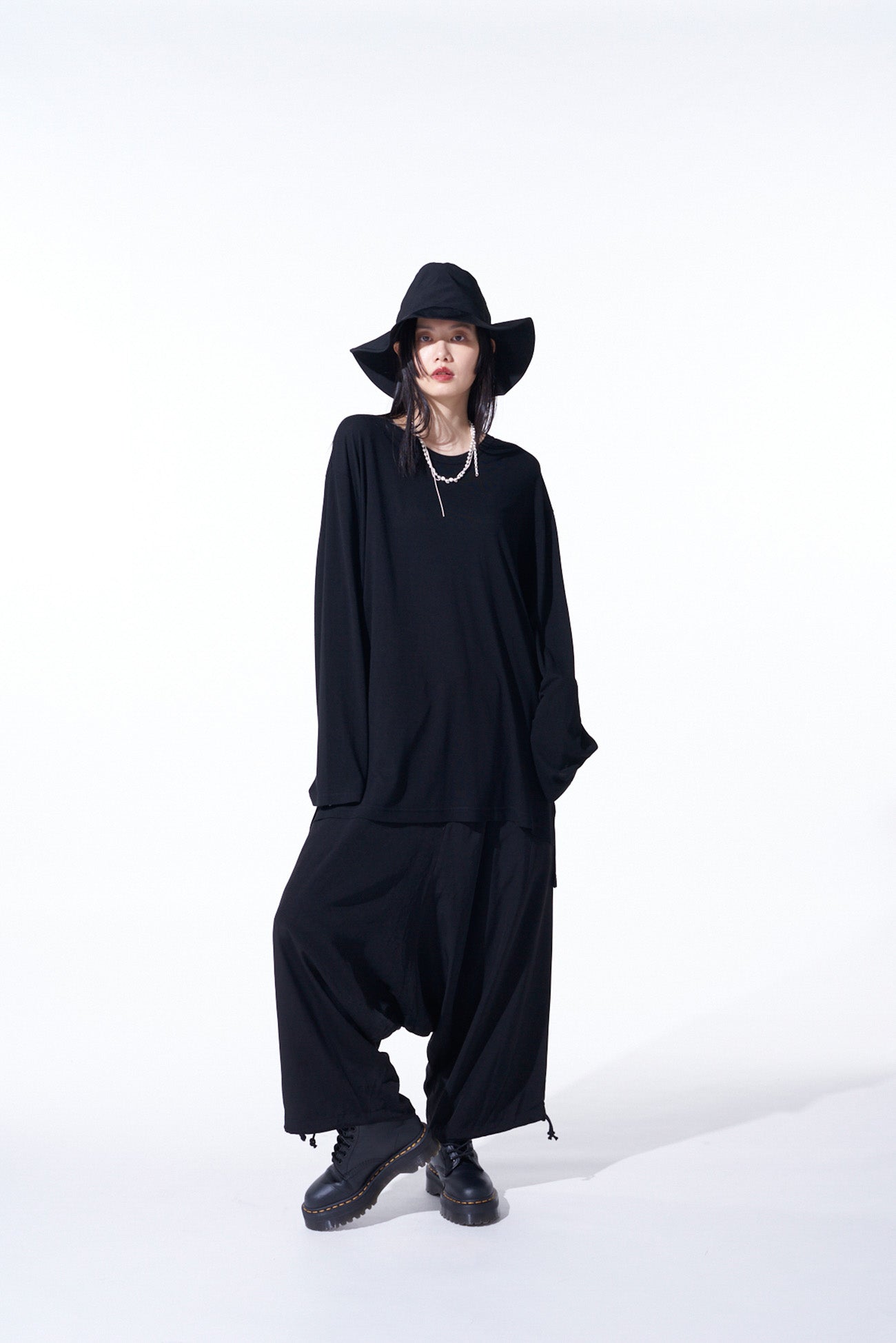 RAYON JERSEY SIDE SLIT LONG-SLEEVED T-SHIRT