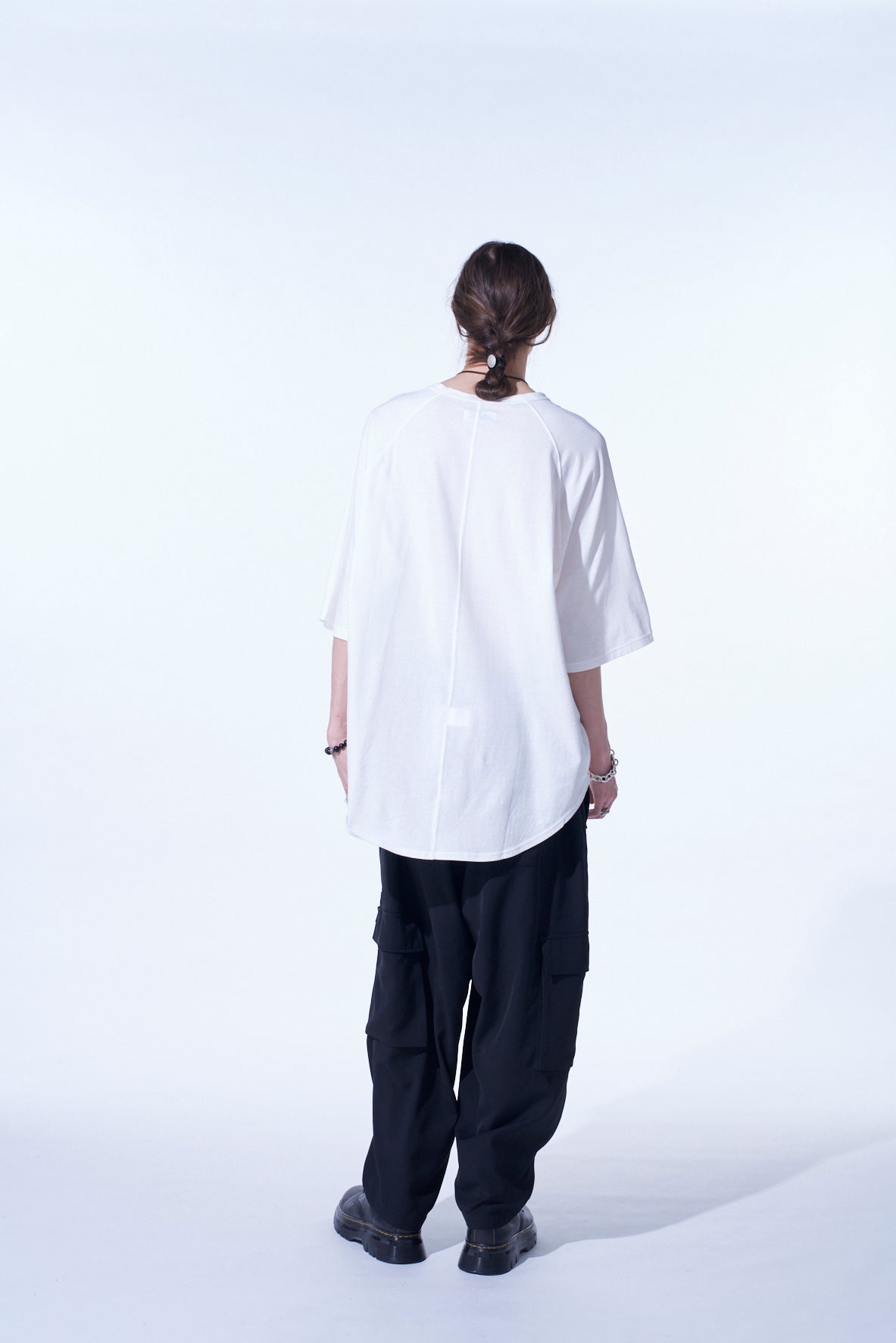 SOFT JERSEY BACK CENTER STITCH OVERSIZED RAGLAN SLEEVE T-SHIRT