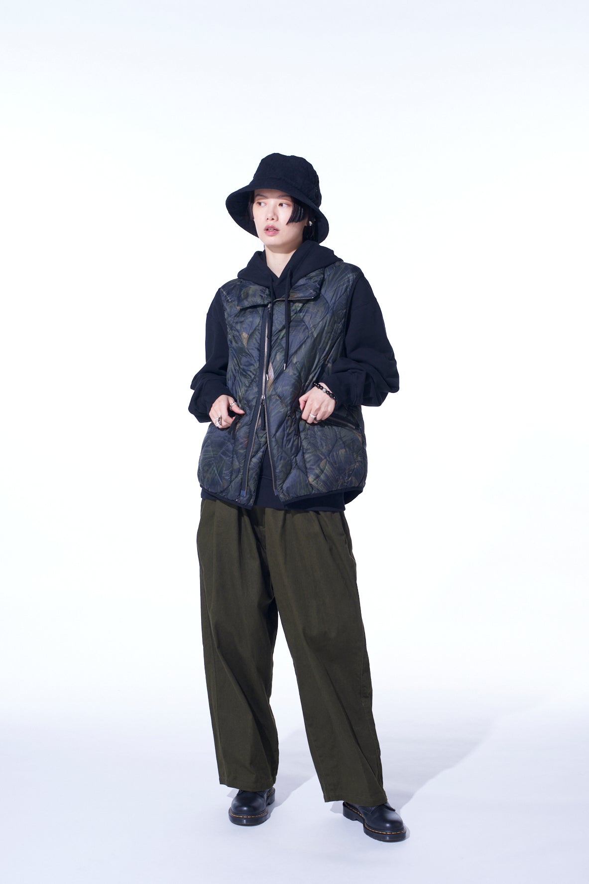 【12/5 12:00 Release】【S'YTE X TAION】DAHLIA CAMOUFLAGE QUILTED DOWN VEST